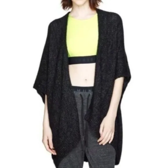 Aritzia Talula Black Lounge Kimono Oversized Soft Open Cardigan Size XS.