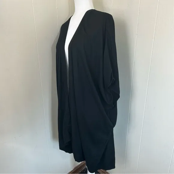 Aritzia Talula Black Lounge Kimono Oversized Soft Open Cardigan Size XS.