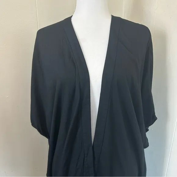 Aritzia Talula Black Lounge Kimono Oversized Soft Open Cardigan Size XS.
