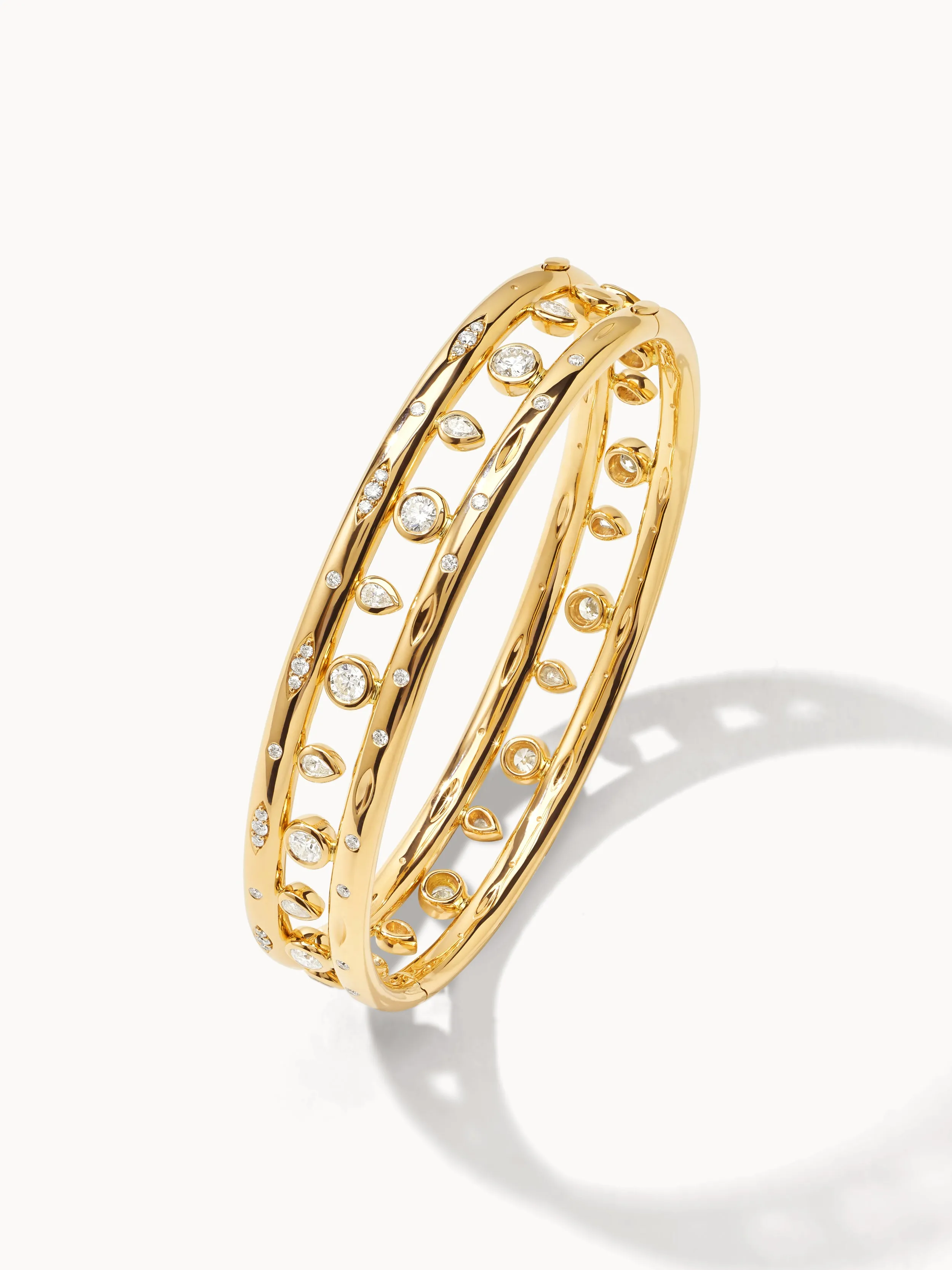 Bangle GYPSY 'Classic' 17 cm 18K yellow gold