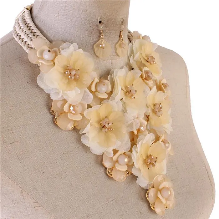 Beautiful Ivory Crystal Beads Necklace Set-High End