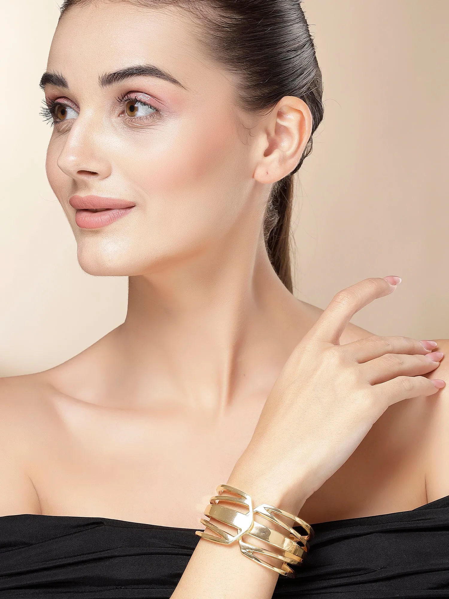 Bohey by KARATCART Gold Plated Designer Kada Bracelet for Women