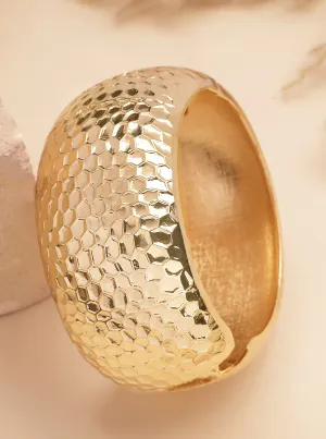 Bohey by KARATCART Gold Plated Hammered Finish Kada Bracelet for Women