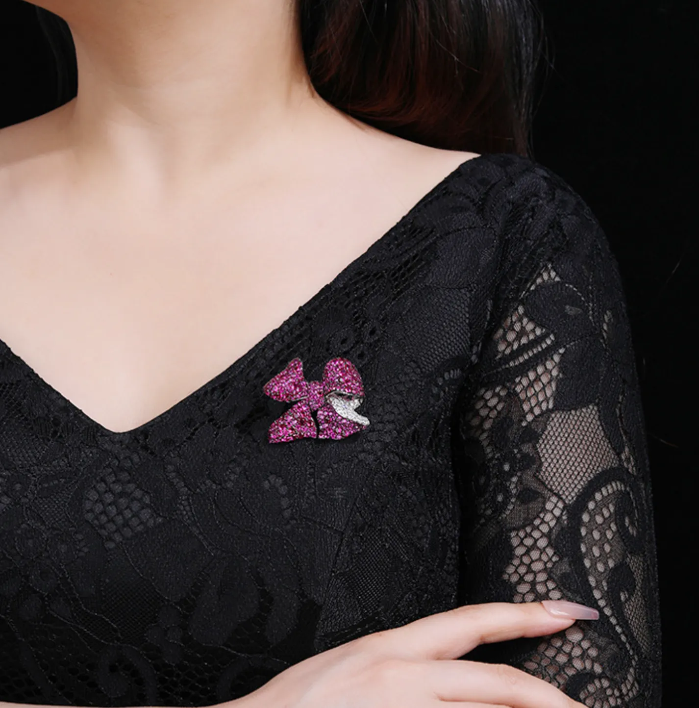 Bow Petal Diamond Brooch Red Hundred High-end Corsage