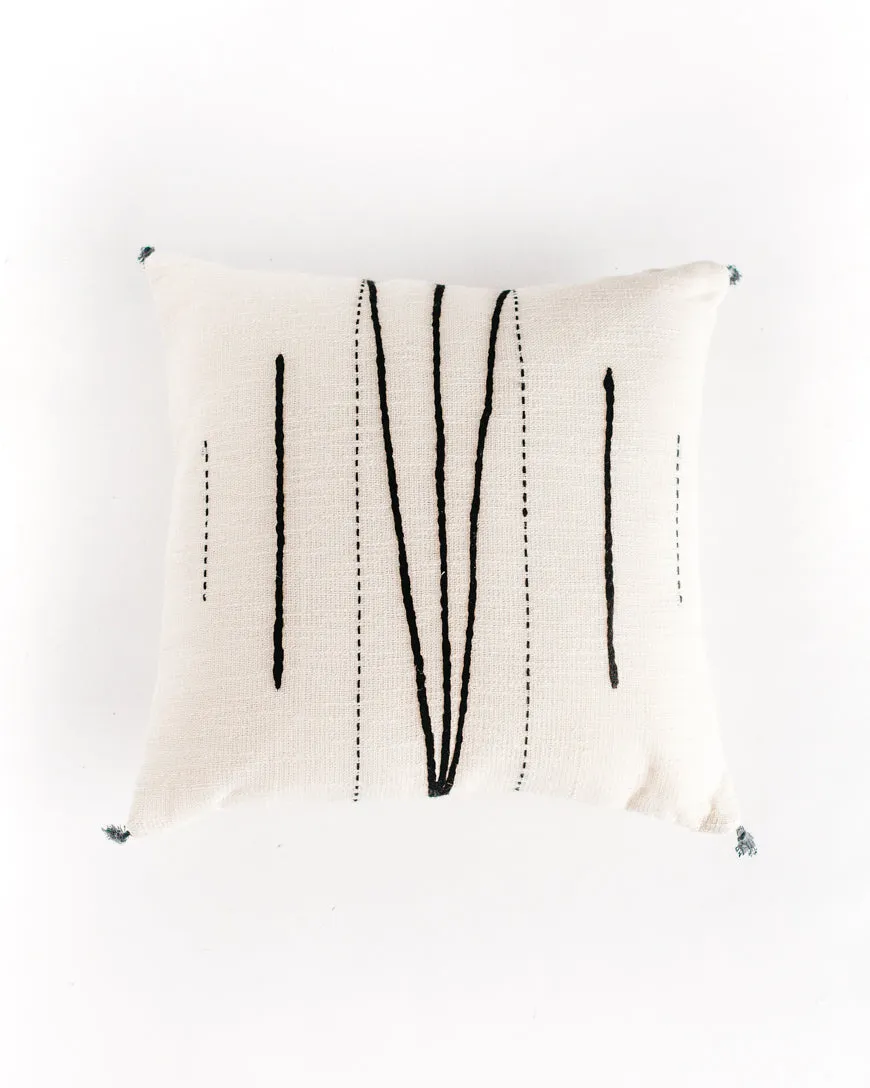 Carthage Pillow 18" x 18" with zipper closure