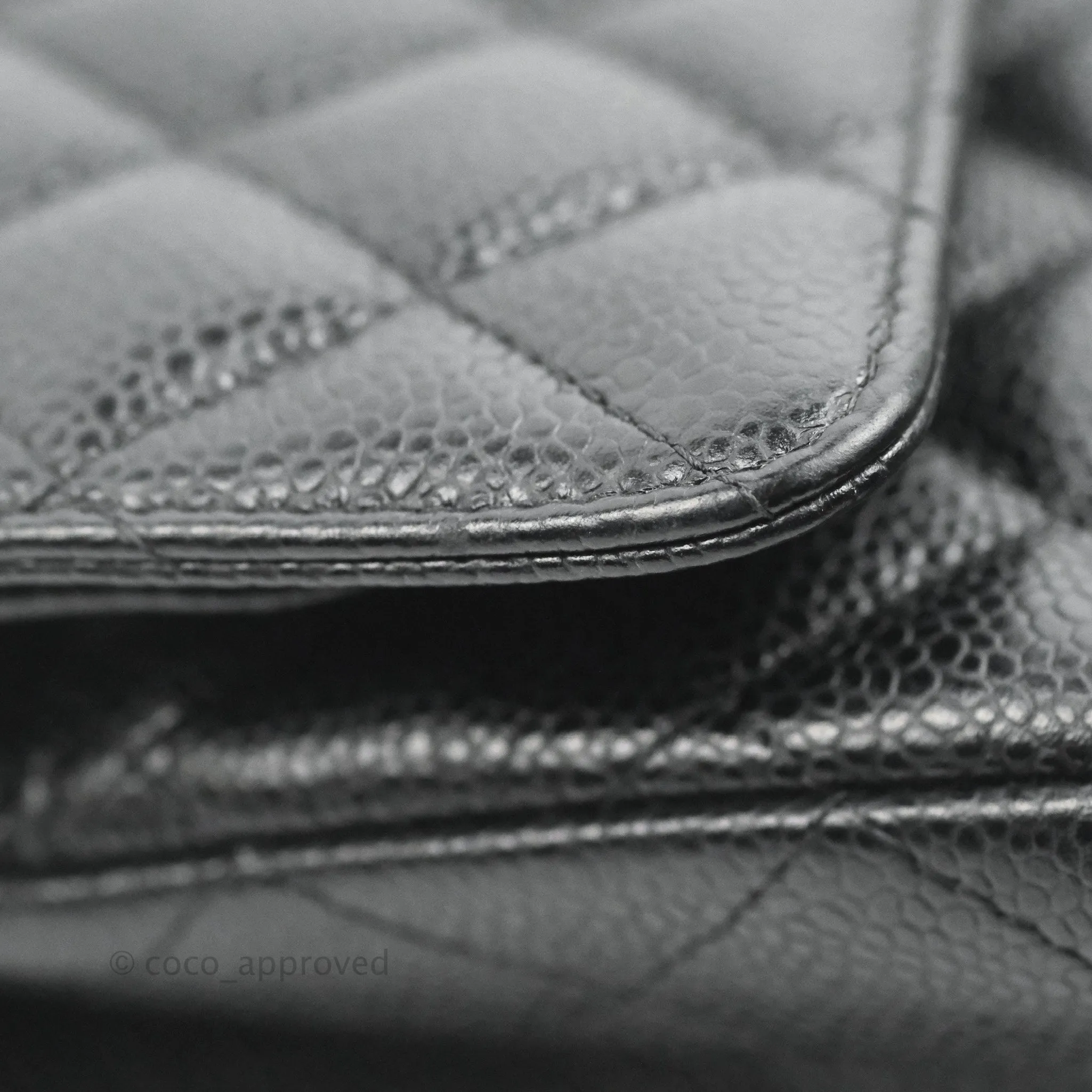 Chanel Classic M/L Medium Double Flap Black Caviar Gold Hardware