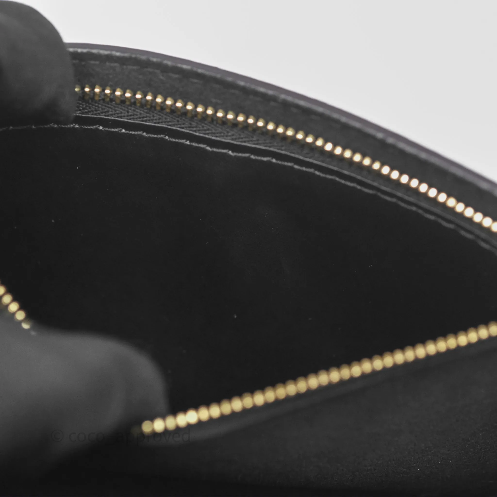 Chanel Classic M/L Medium Flap Chevron Black Lambskin Aged Gold Hardware