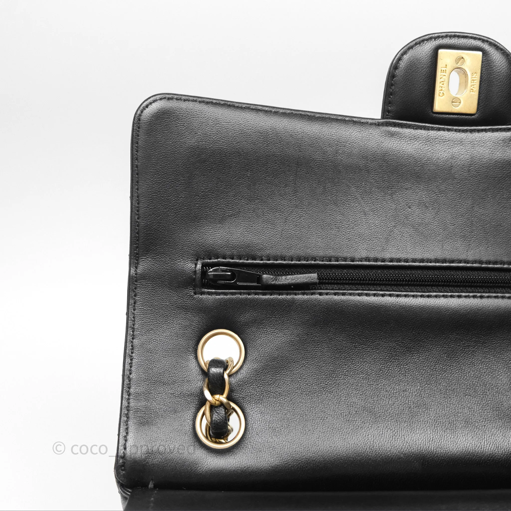 Chanel Classic M/L Medium Flap Chevron Black Lambskin Aged Gold Hardware