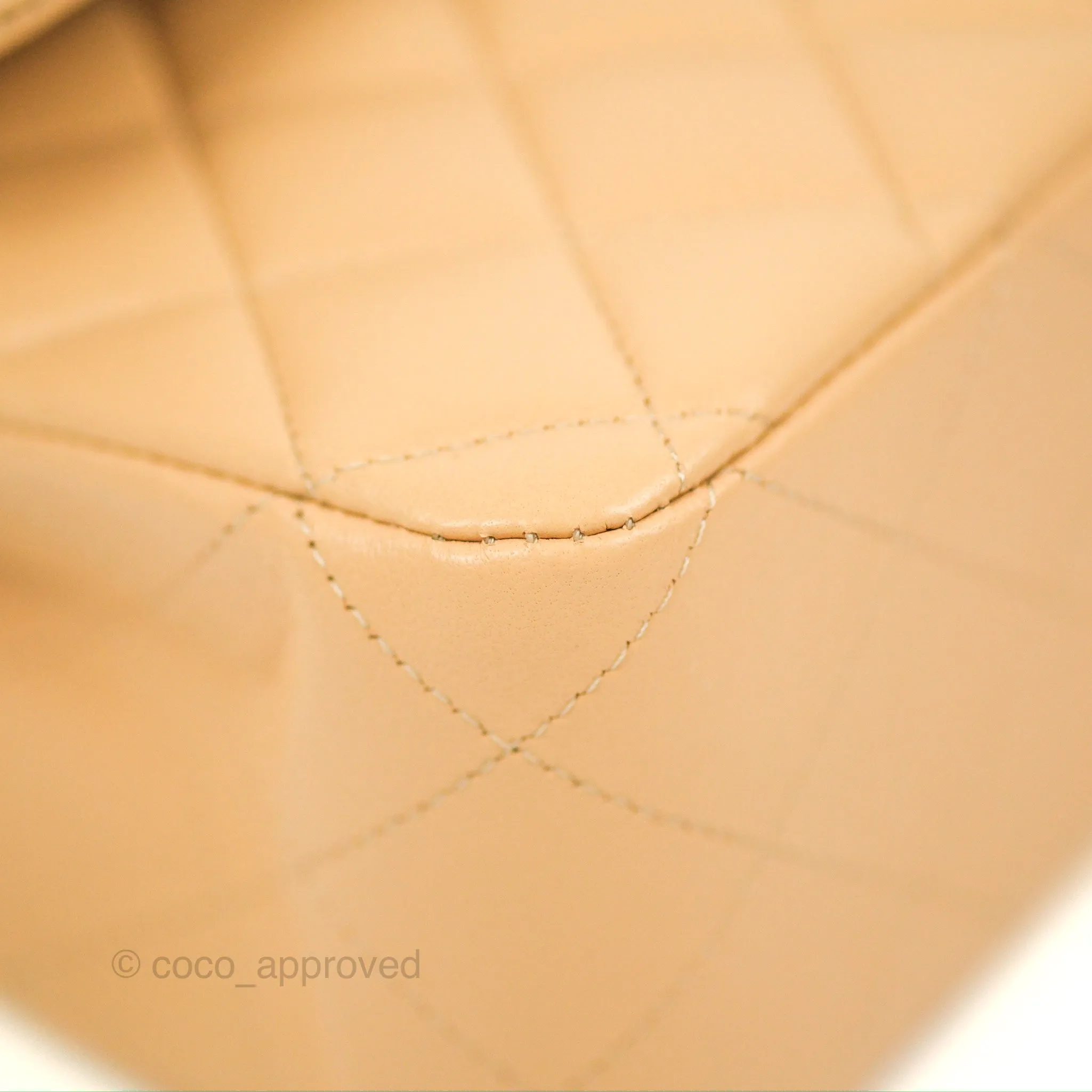 Chanel Classic M/L Medium Flap Quilted Beige Lambskin Gold Hardware