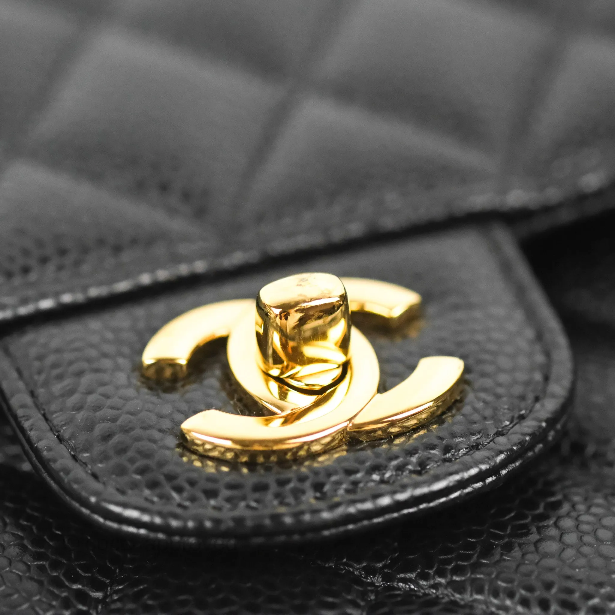 Chanel Classic M/L Medium Flap Quilted Black Caviar Gold Hardware