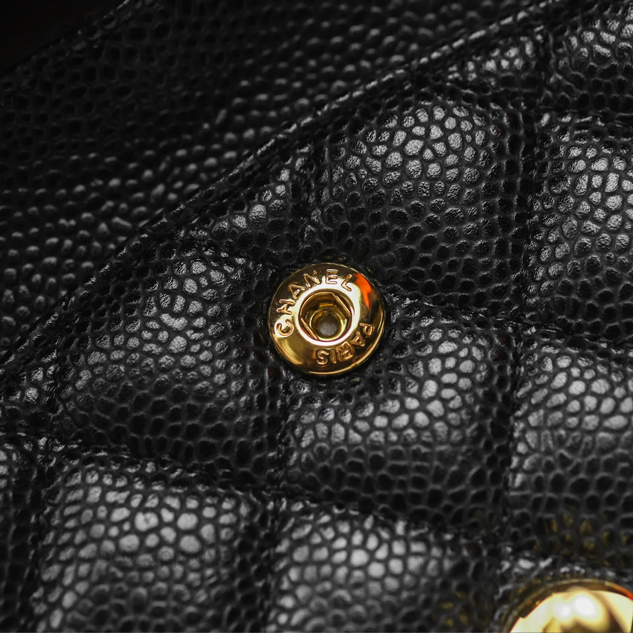 Chanel Classic M/L Medium Flap Quilted Black Caviar Gold Hardware