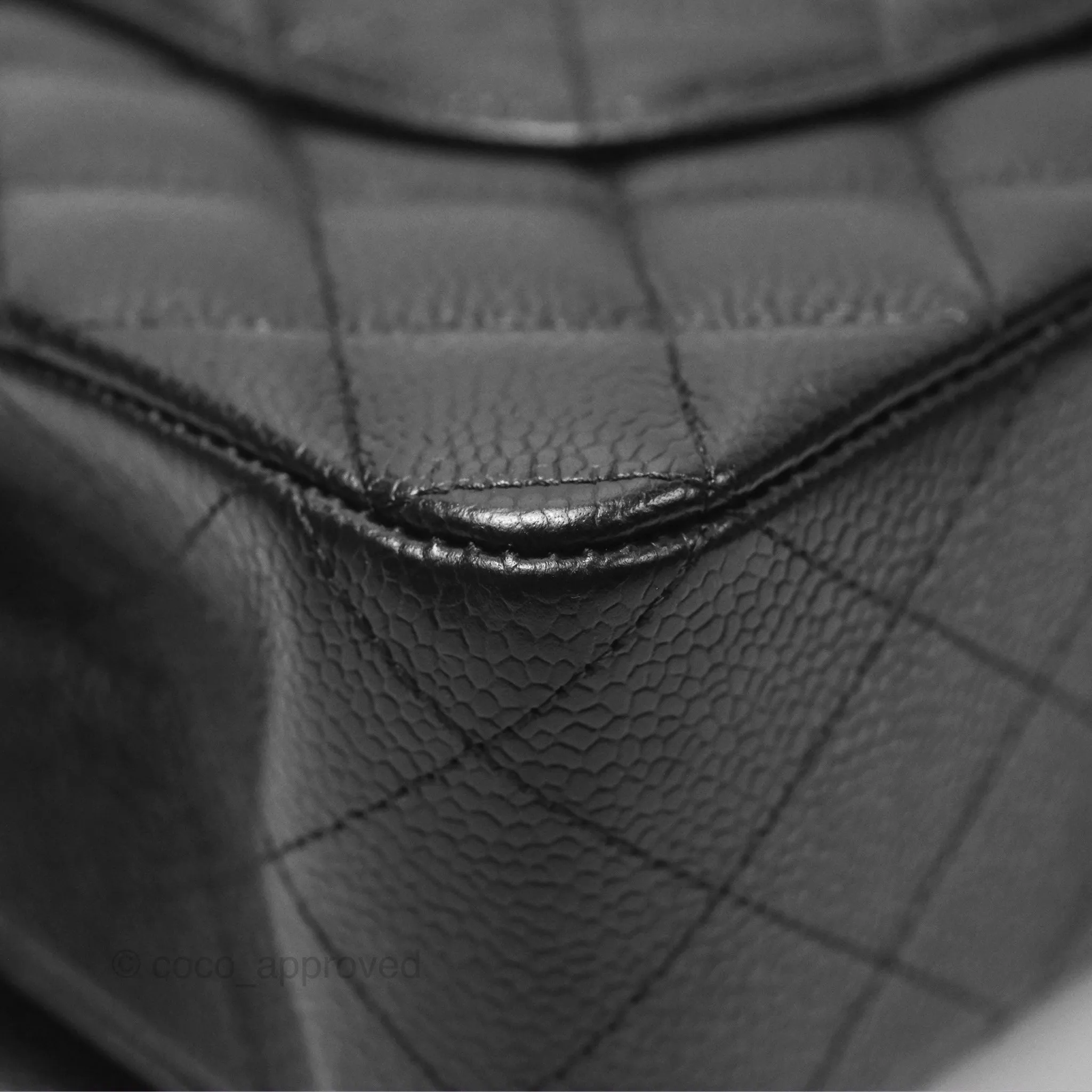 Chanel Classic M/L Medium Flap Quilted Black Caviar Gold Hardware