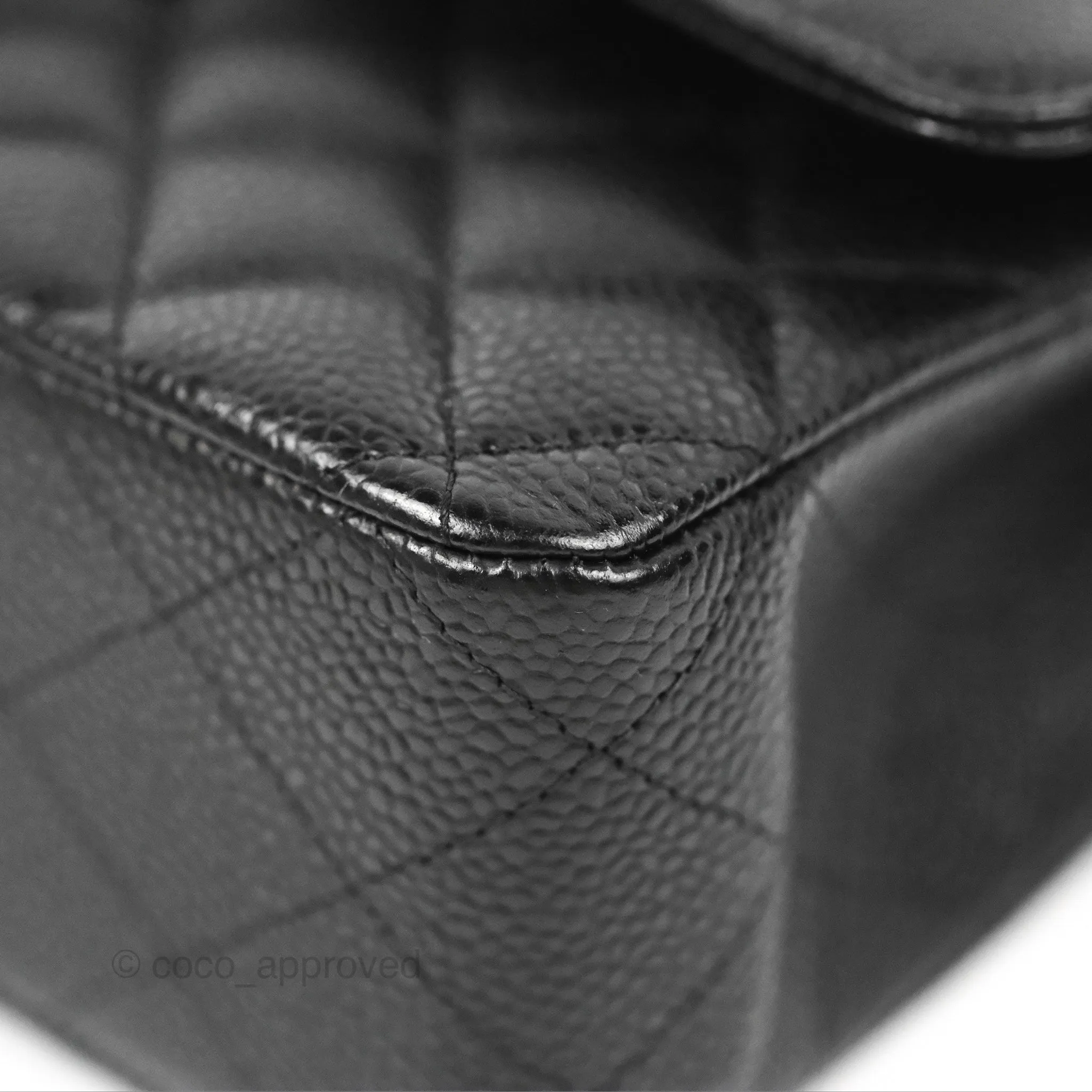 Chanel Classic M/L Medium Flap Quilted Black Caviar Gold Hardware