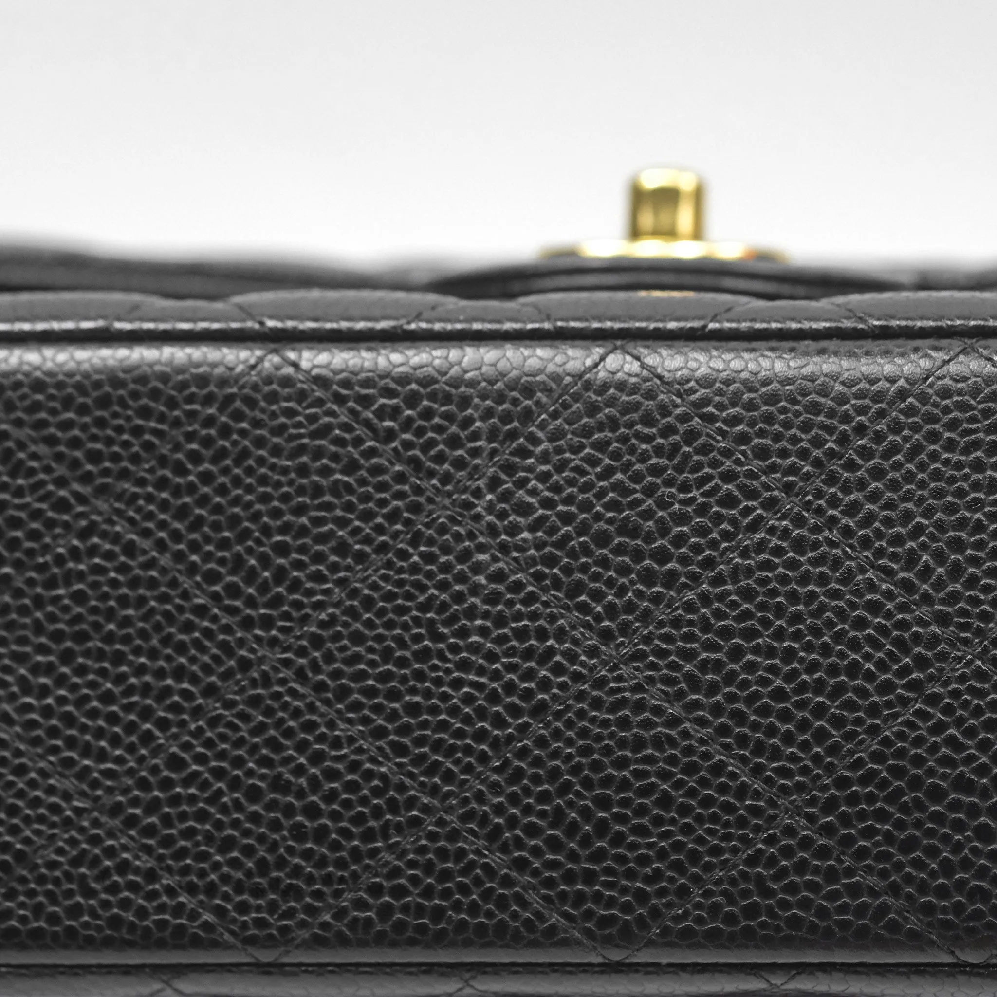 Chanel Classic M/L Medium Flap Quilted Black Caviar Gold Hardware