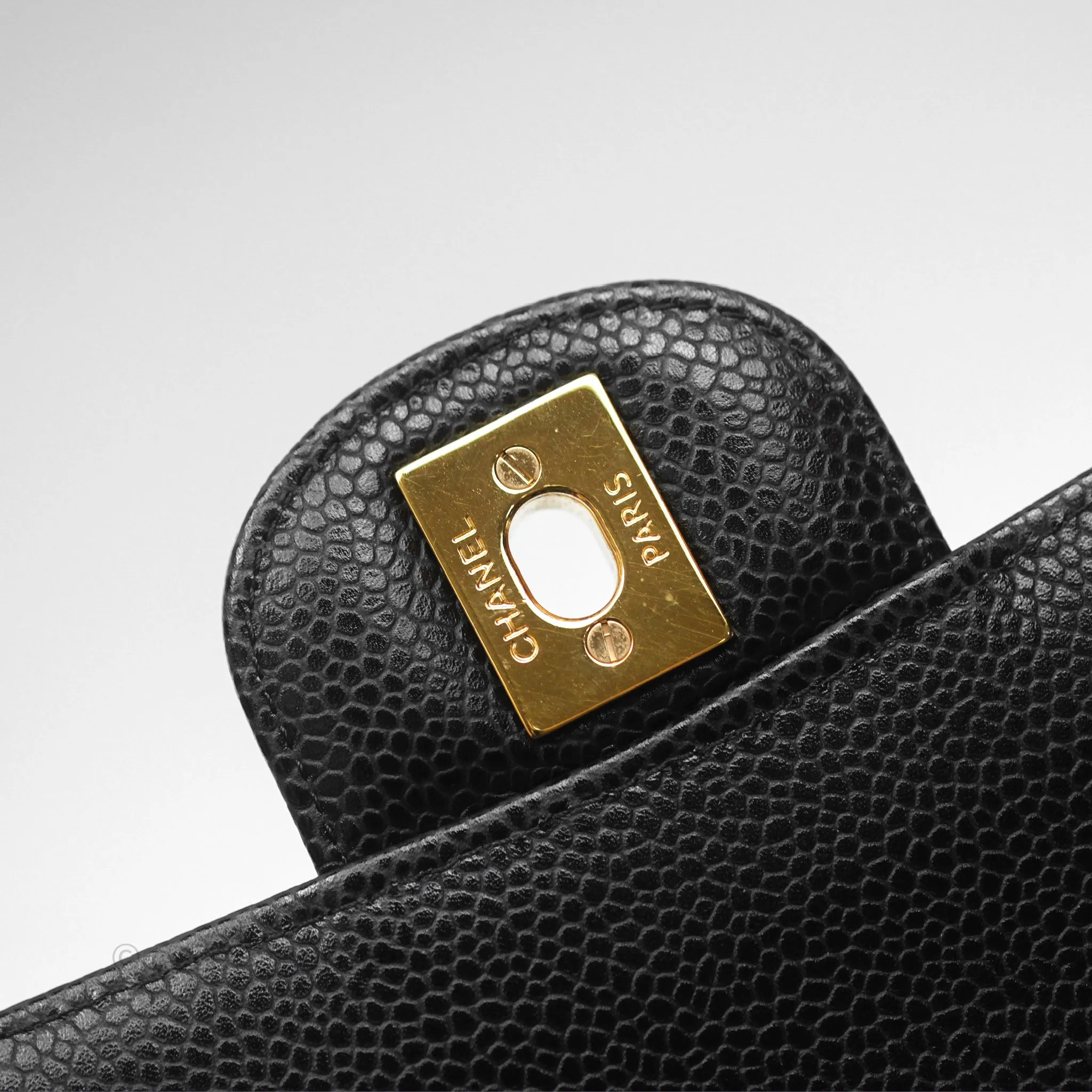 Chanel Classic M/L Medium Flap Quilted Black Caviar Gold Hardware