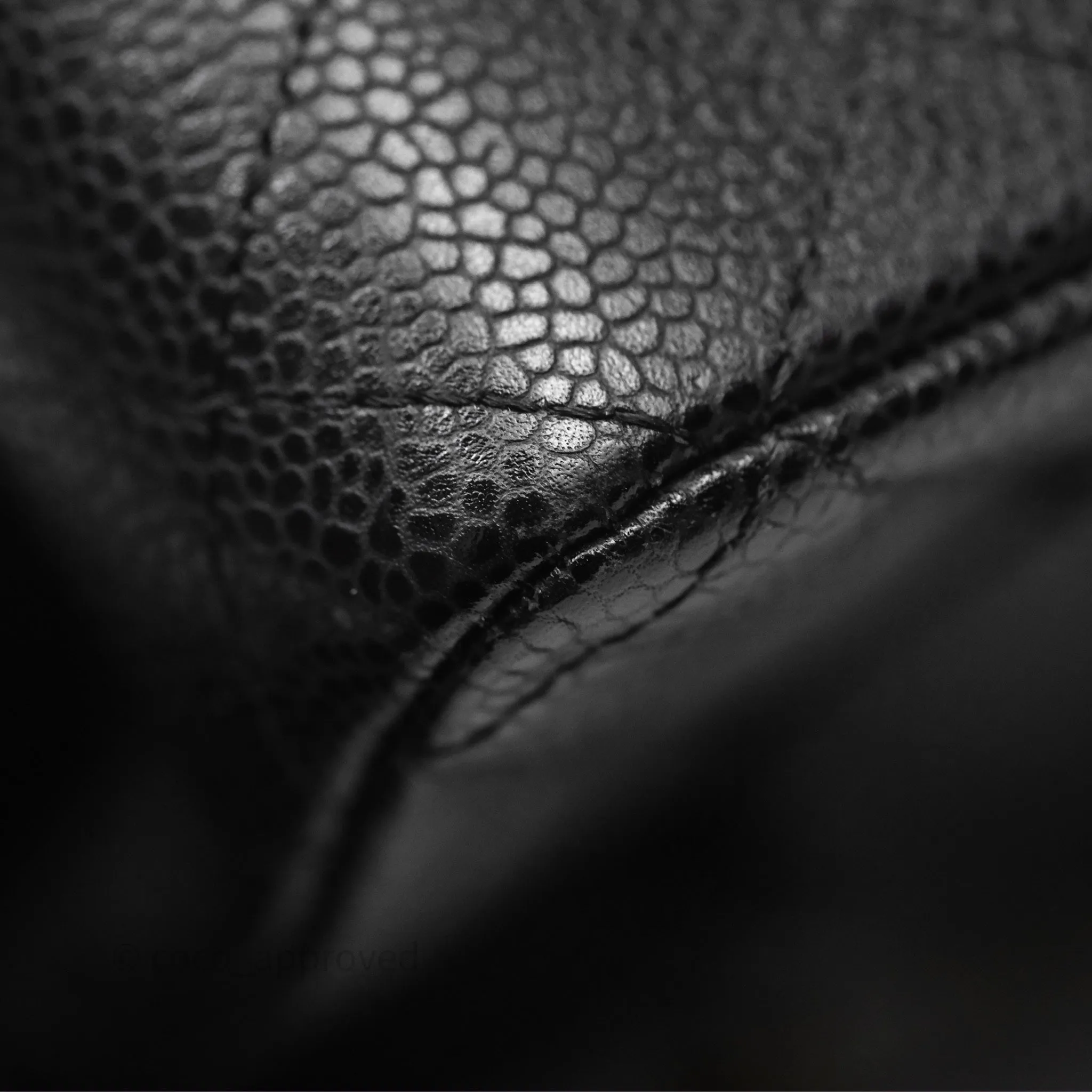 Chanel Classic M/L Medium Flap Quilted Black Caviar Gold Hardware