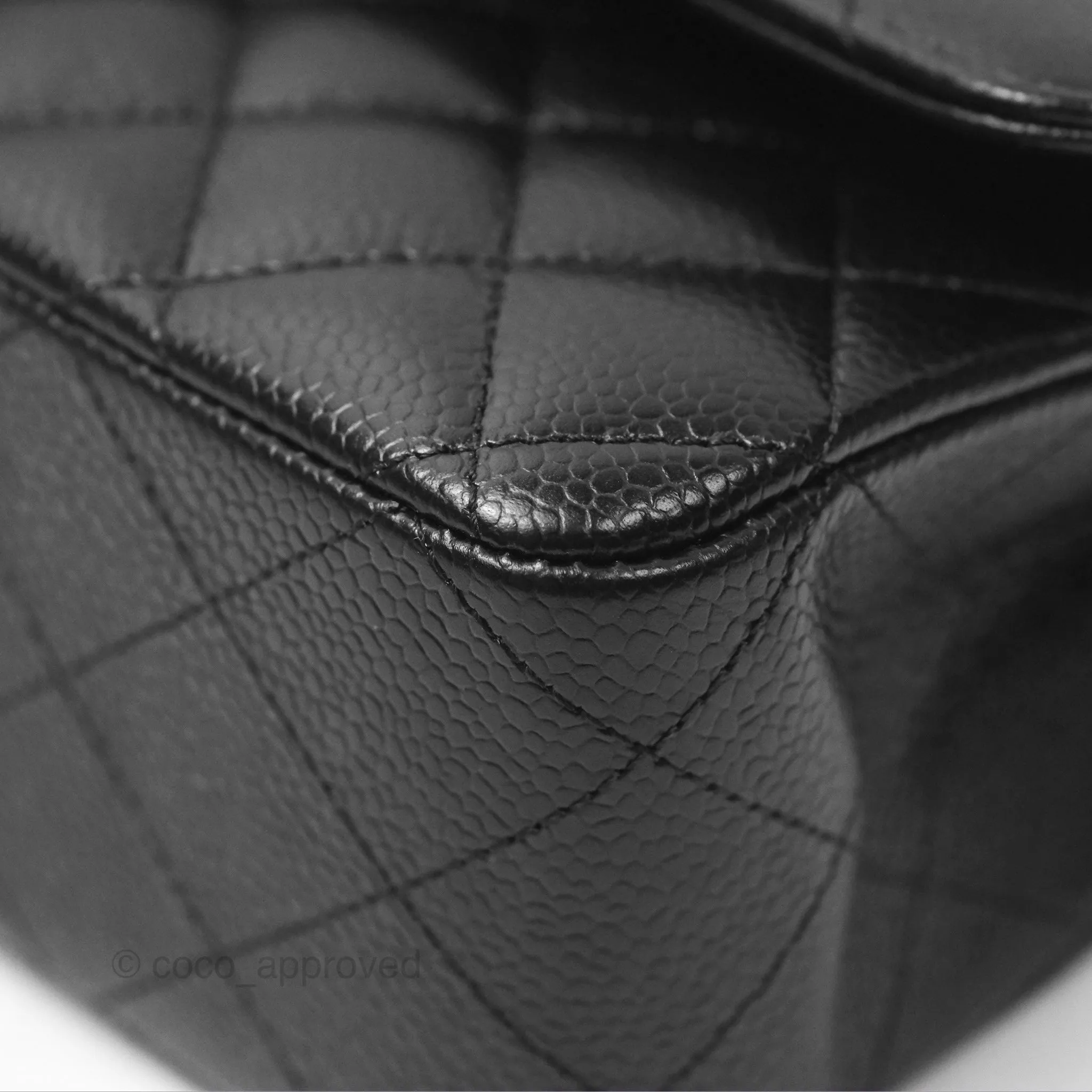 Chanel Classic M/L Medium Flap Quilted Black Caviar Gold Hardware