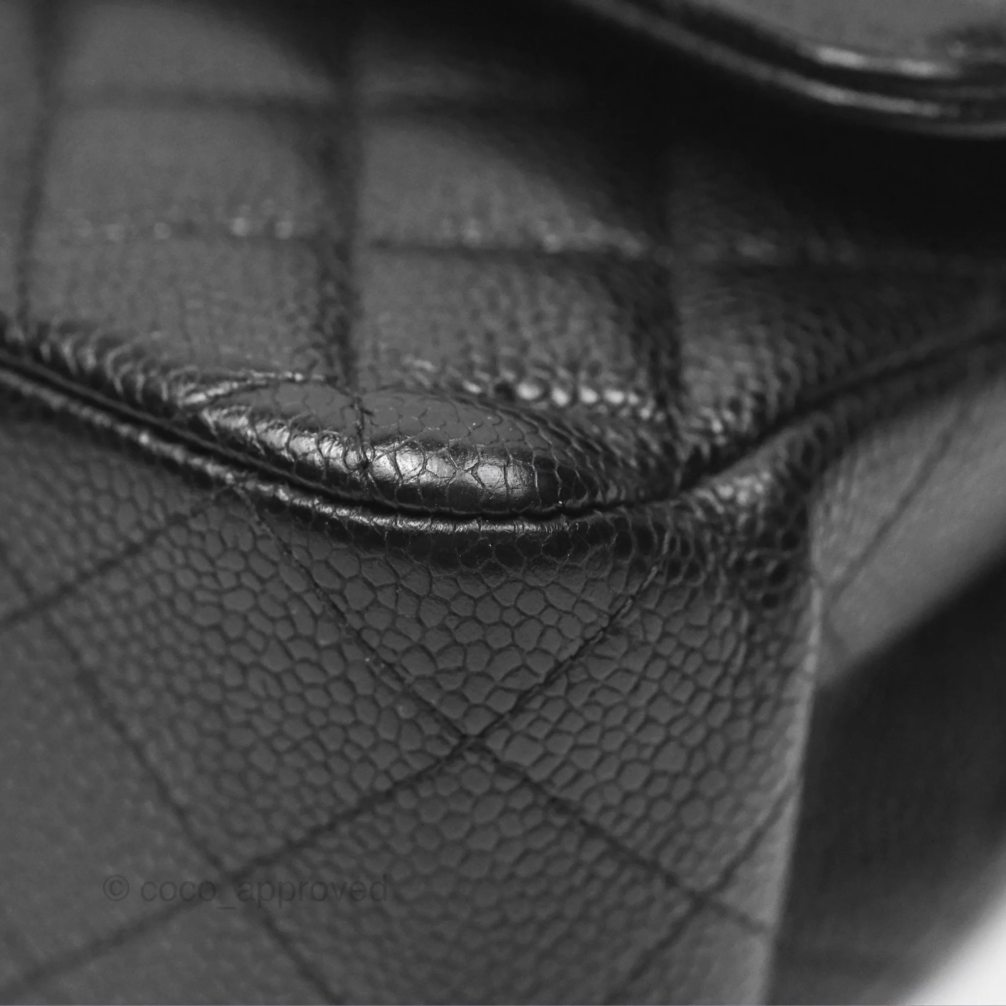 Chanel Classic M/L Medium Flap Quilted Black Caviar Gold Hardware