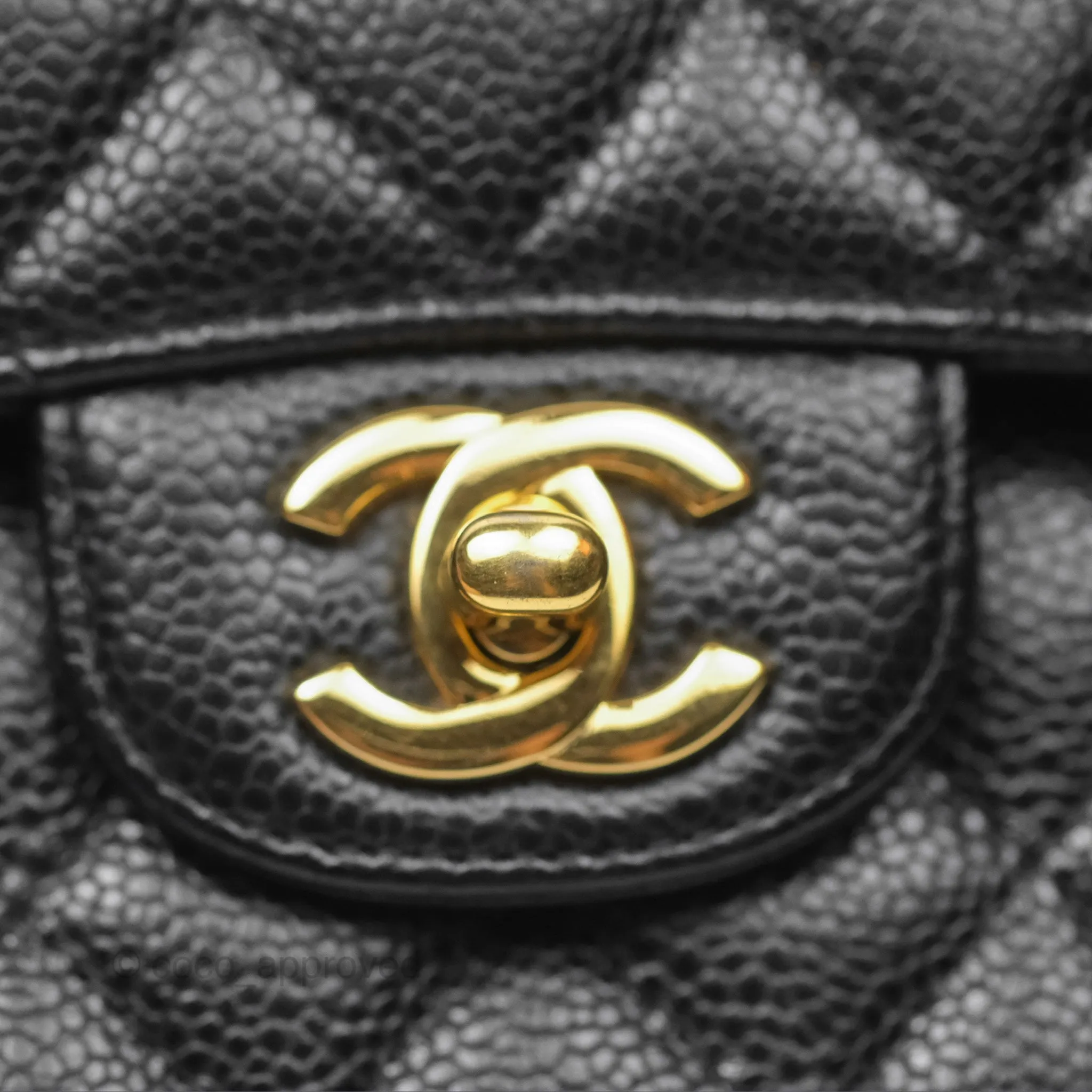 Chanel Classic M/L Medium Flap Quilted Black Caviar Gold Hardware
