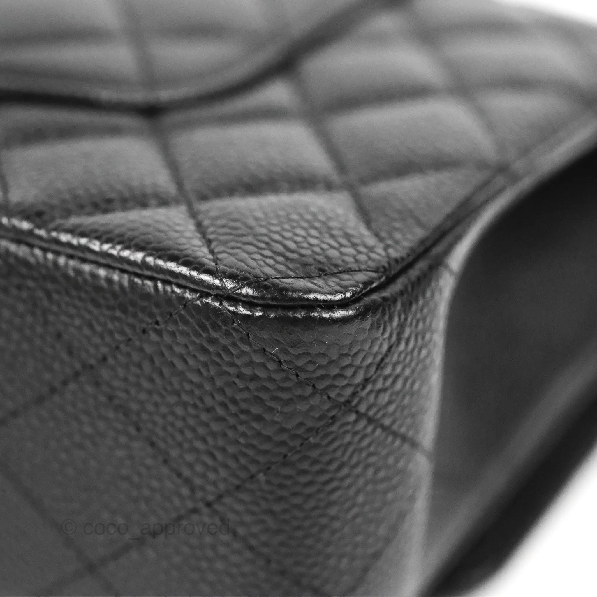 Chanel Classic M/L Medium Flap Quilted Black Caviar Gold Hardware