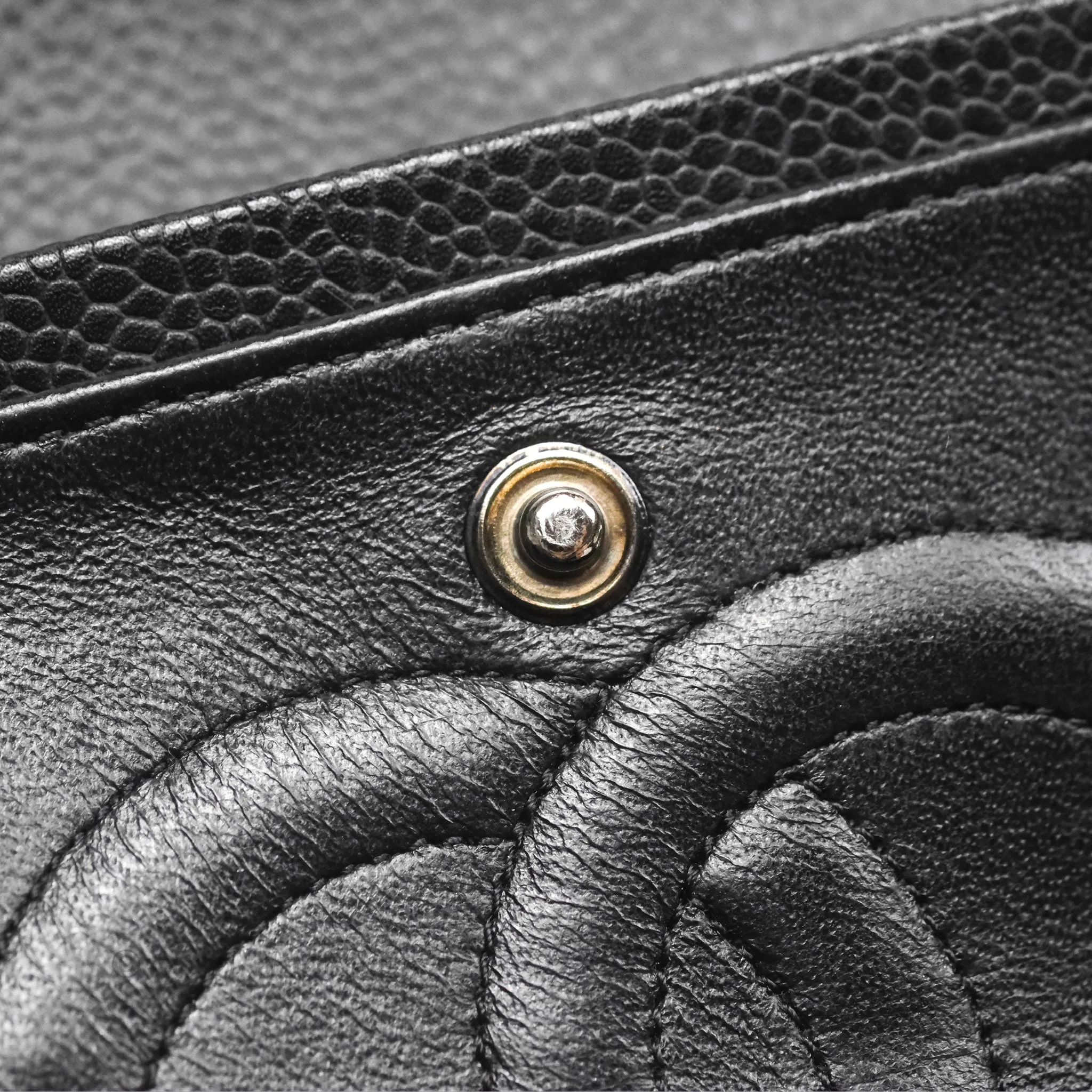Chanel Classic M/L Medium Flap Quilted Black Caviar Silver Hardware