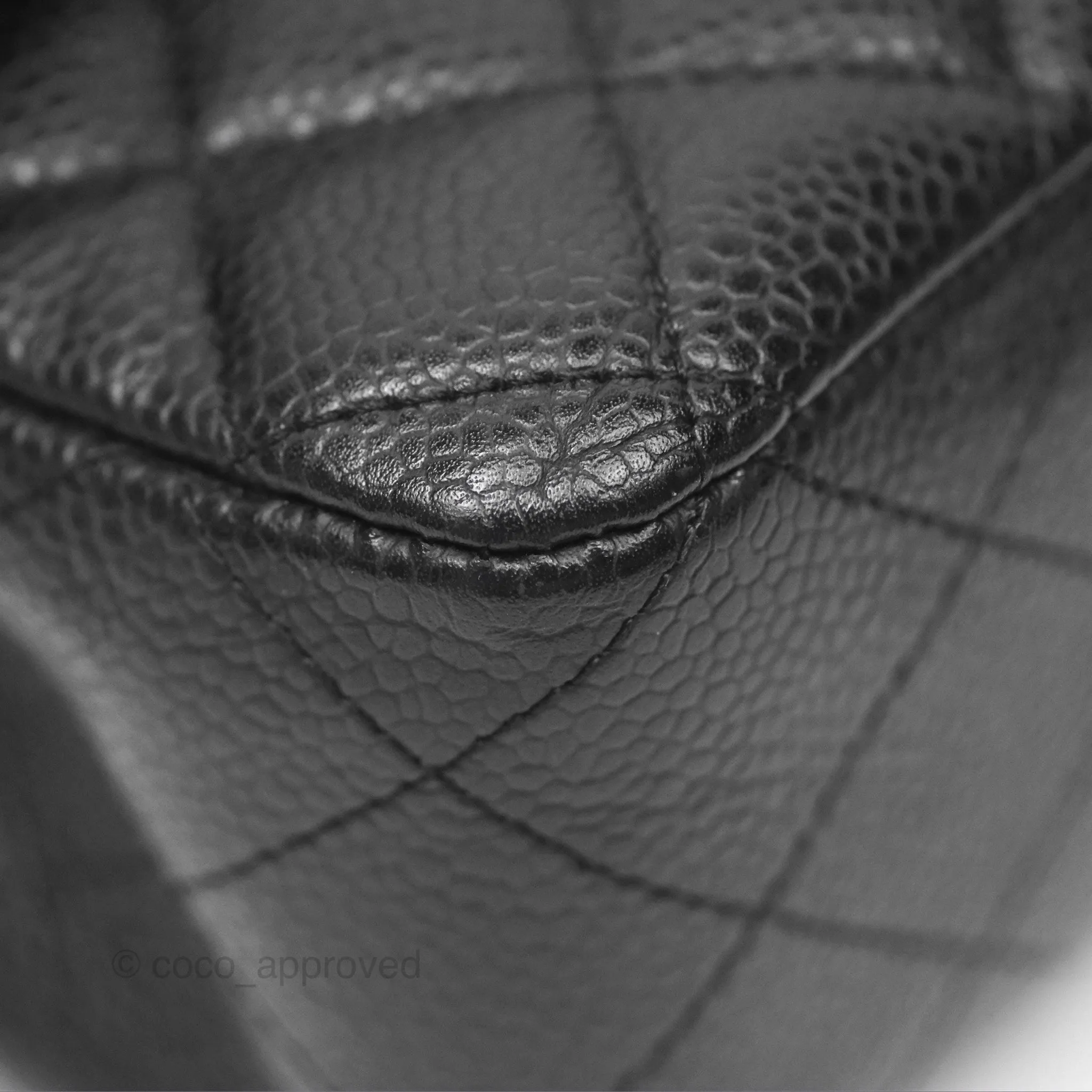 Chanel Classic M/L Medium Flap Quilted Black Caviar Silver Hardware