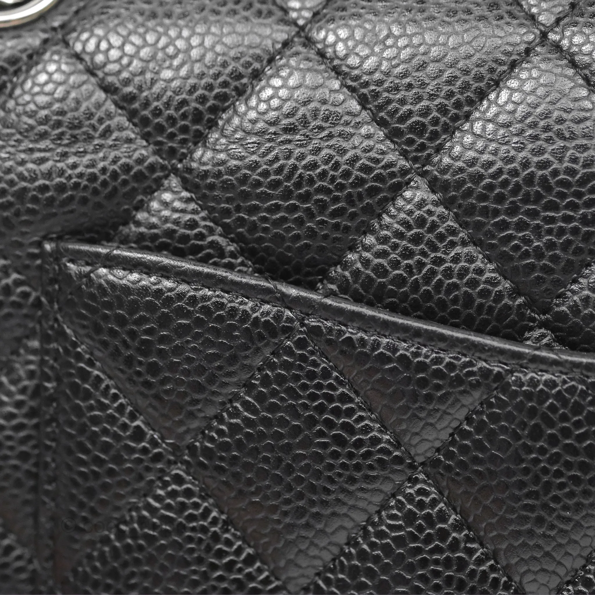 Chanel Classic M/L Medium Flap Quilted Black Caviar Silver Hardware