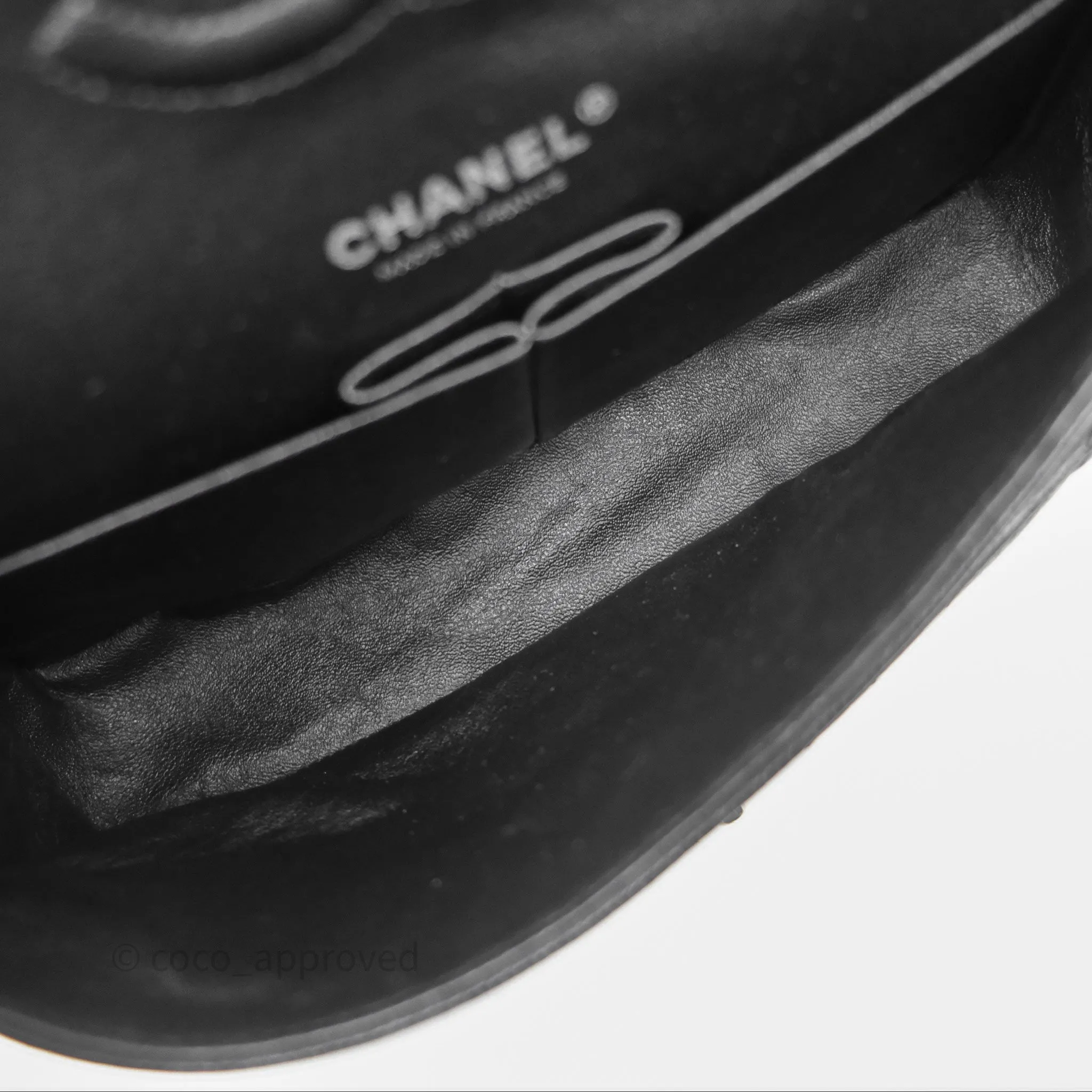 Chanel Classic M/L Medium Flap Quilted Black Caviar Silver Hardware