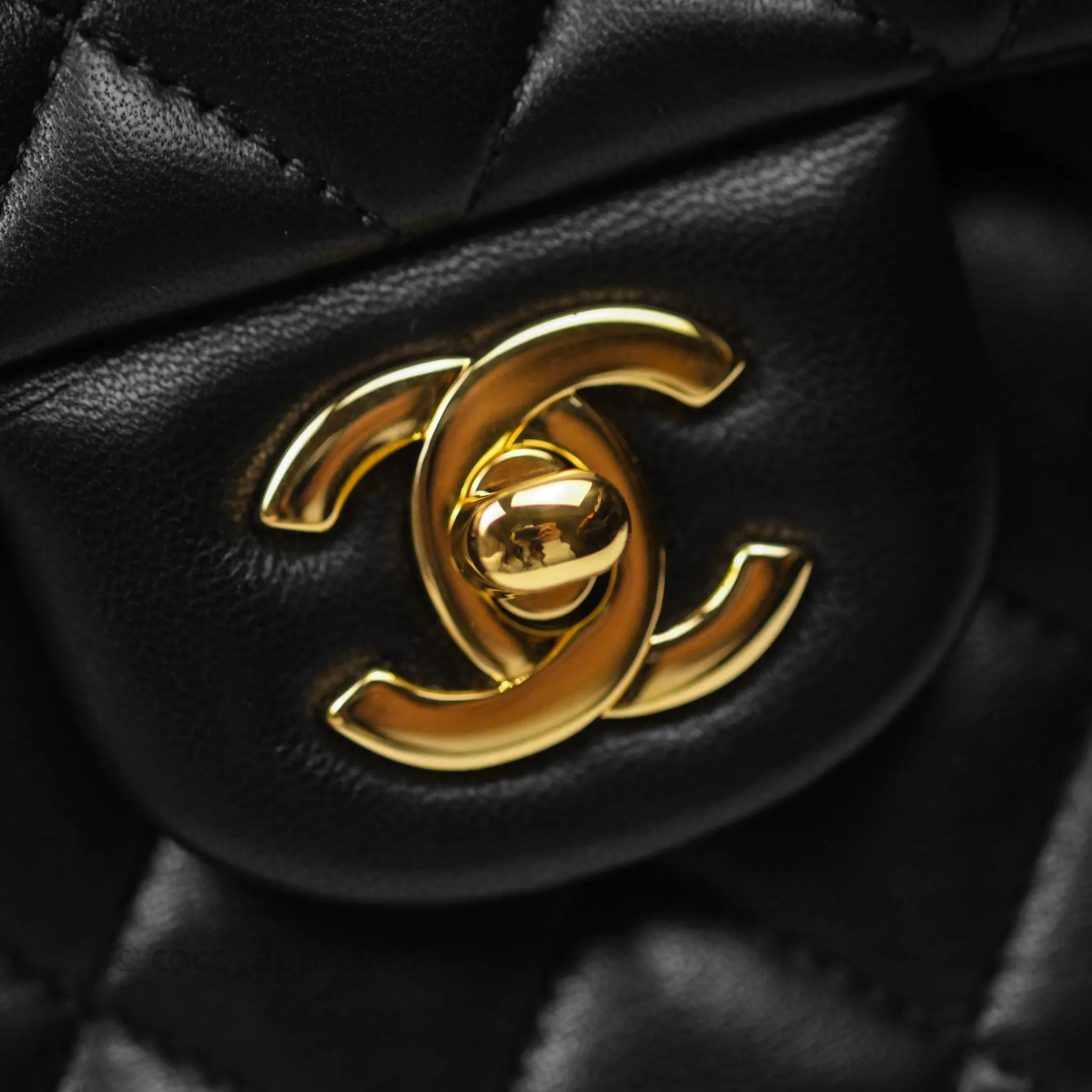 Chanel Classic M/L Medium Flap Quilted Black Lambskin Gold Hardware