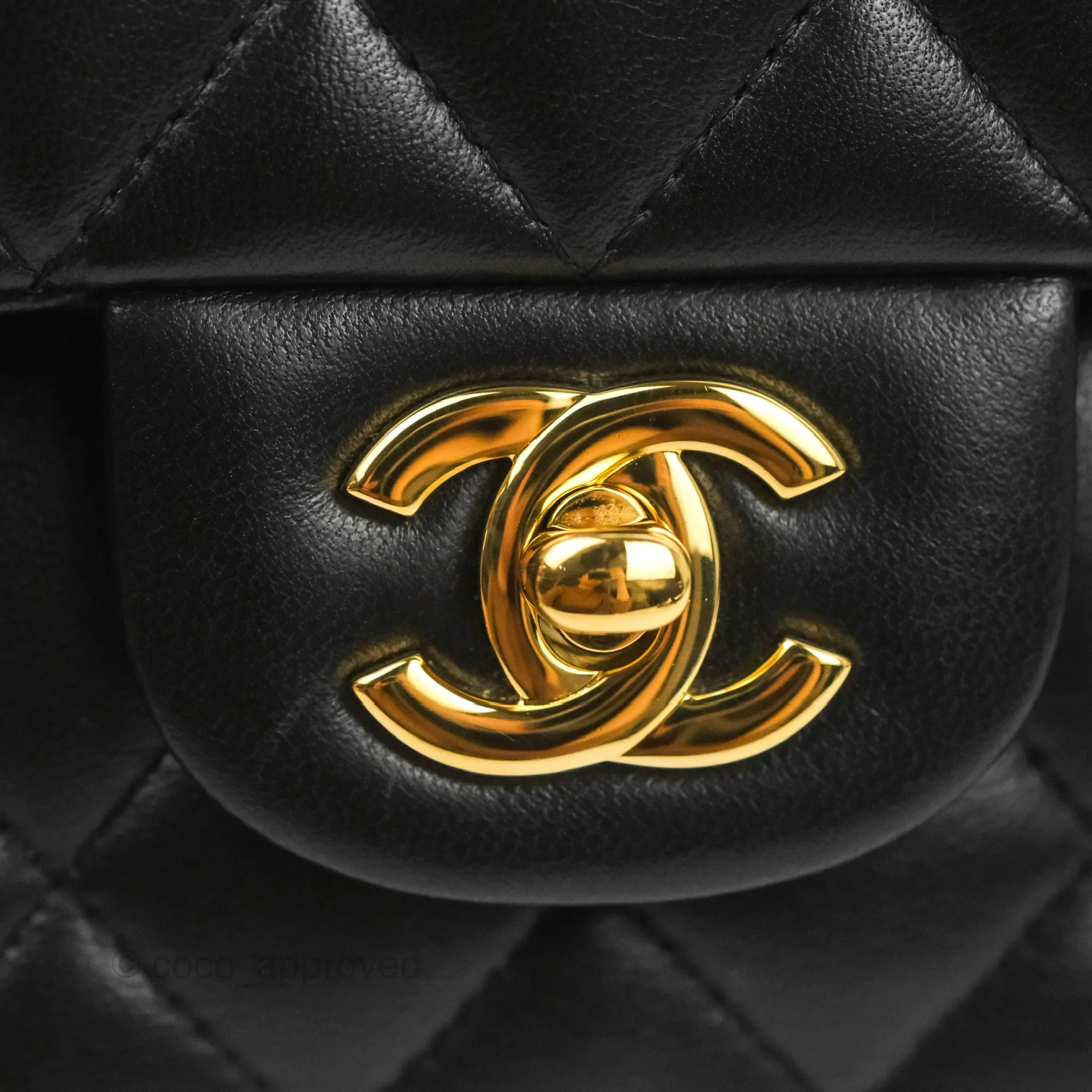 Chanel Classic M/L Medium Flap Quilted Black Lambskin Gold Hardware