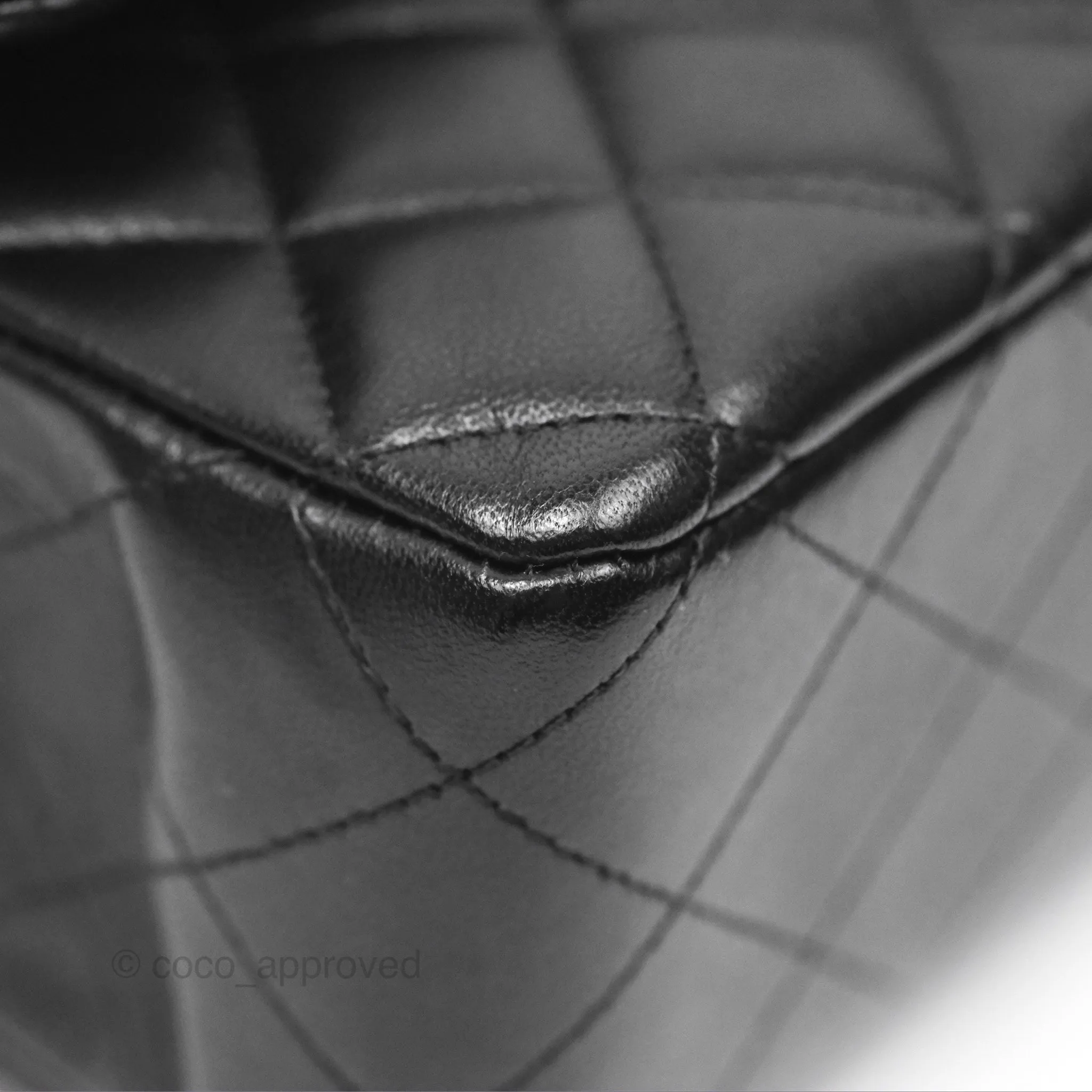 Chanel Classic M/L Medium Flap Quilted Black Lambskin Gold Hardware