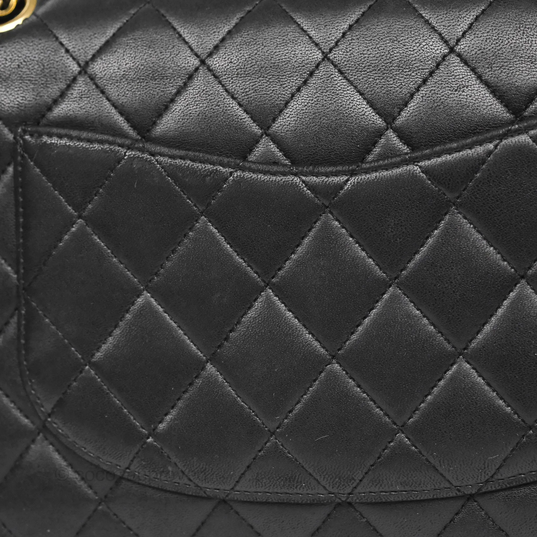 Chanel Classic M/L Medium Flap Quilted Black Lambskin Gold Hardware