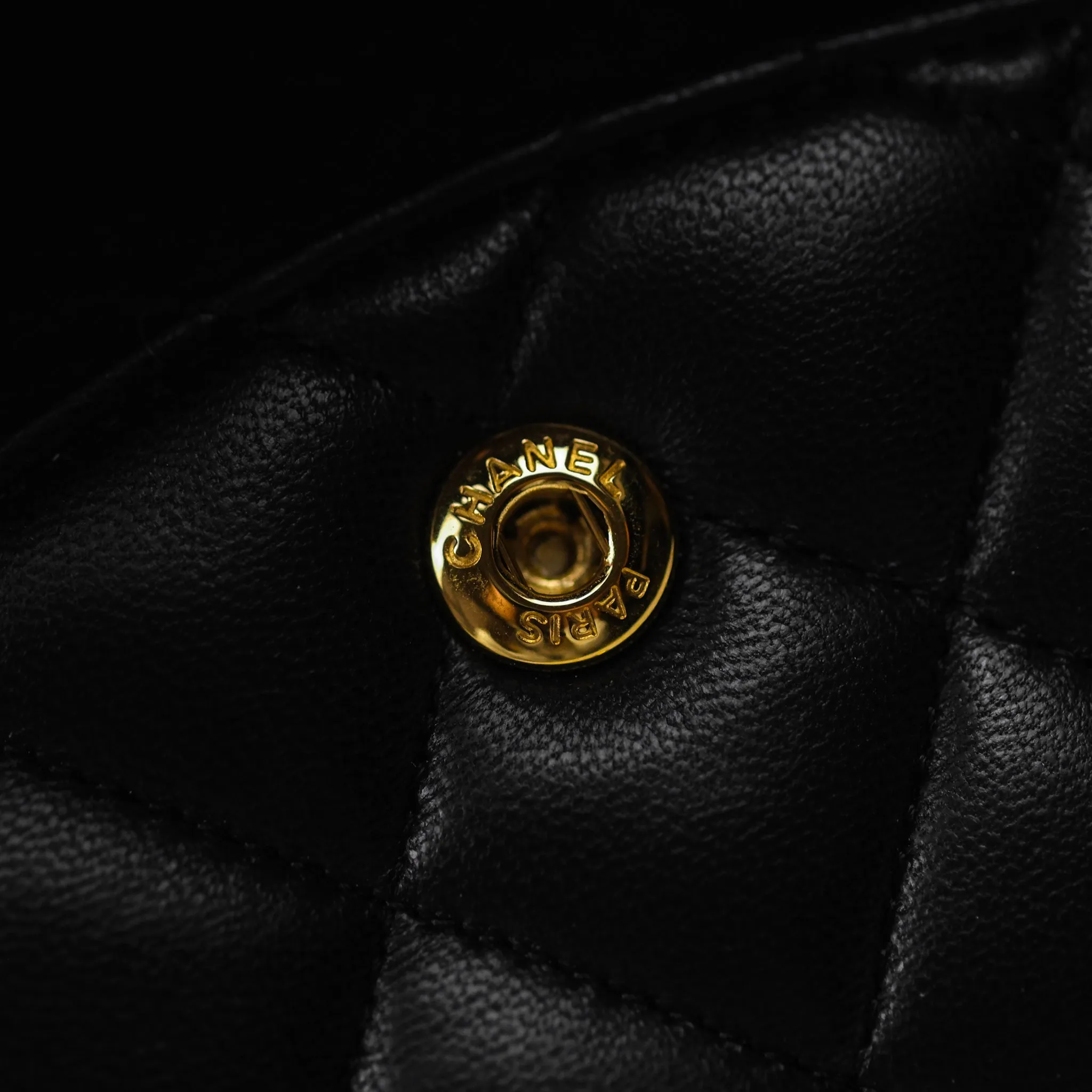 Chanel Classic M/L Medium Flap Quilted Black Lambskin Gold Hardware