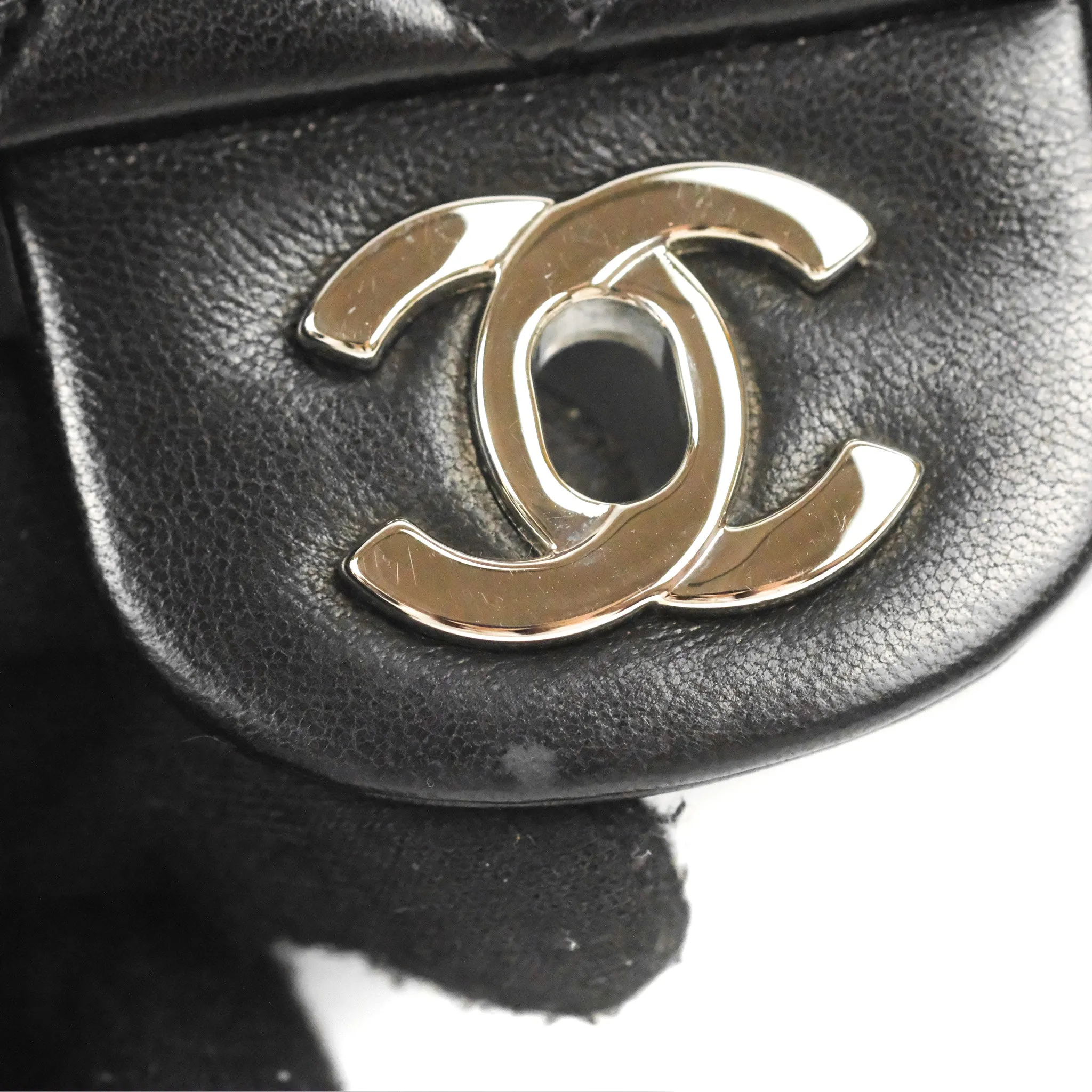 Chanel Classic M/L Medium Flap Quilted Black Lambskin Silver Hardware