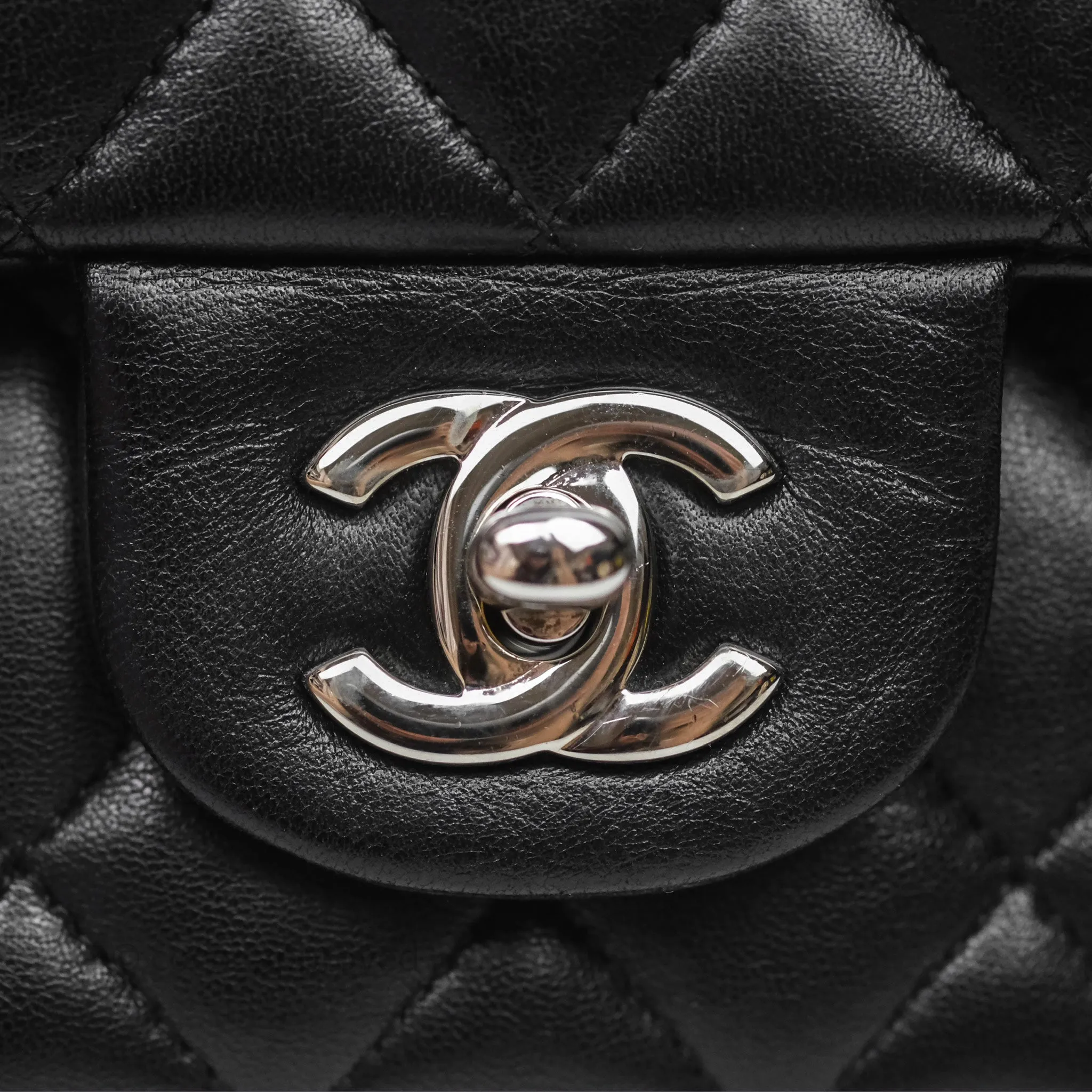 Chanel Classic M/L Medium Flap Quilted Black Lambskin Silver Hardware