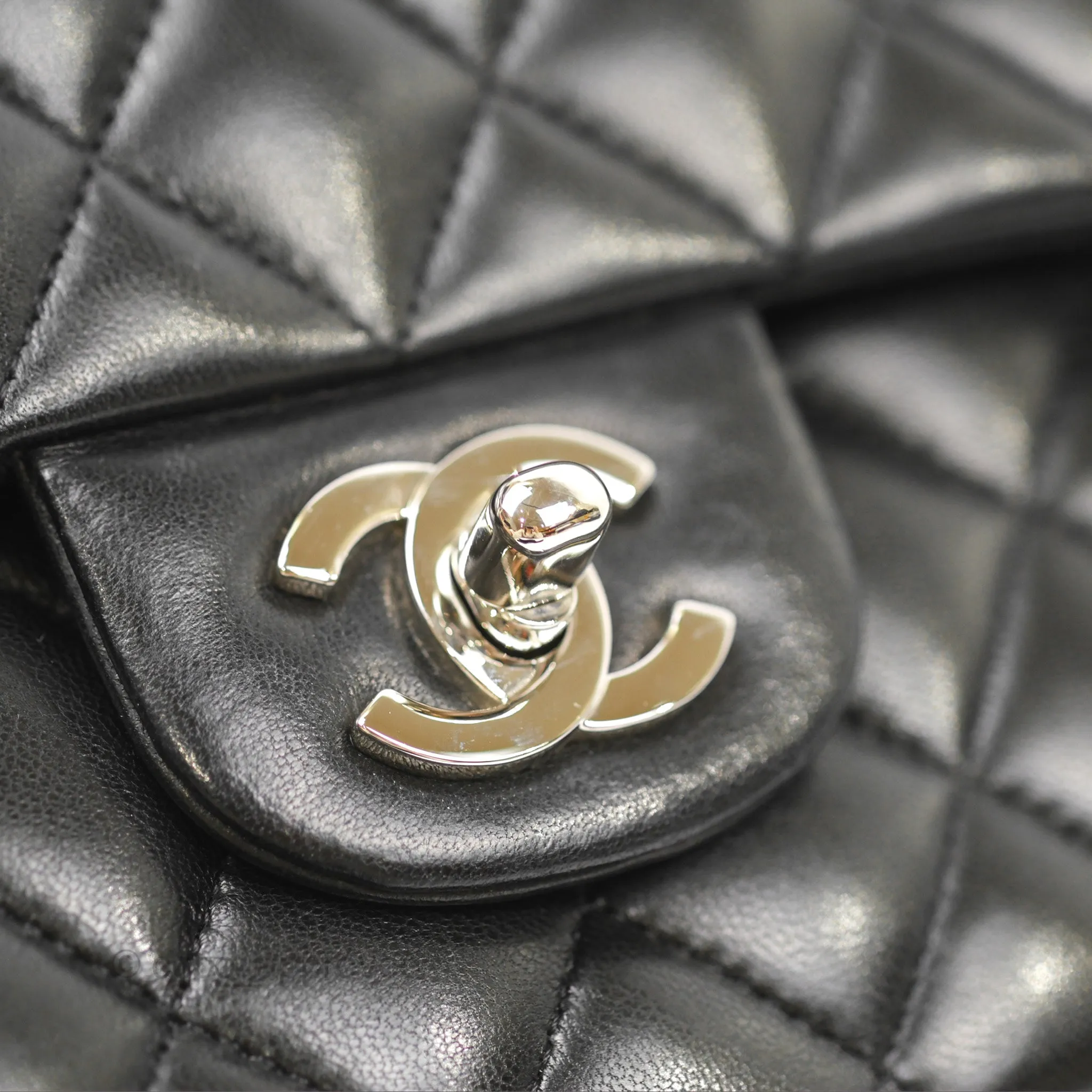 Chanel Classic M/L Medium Flap Quilted Black Lambskin Silver Hardware