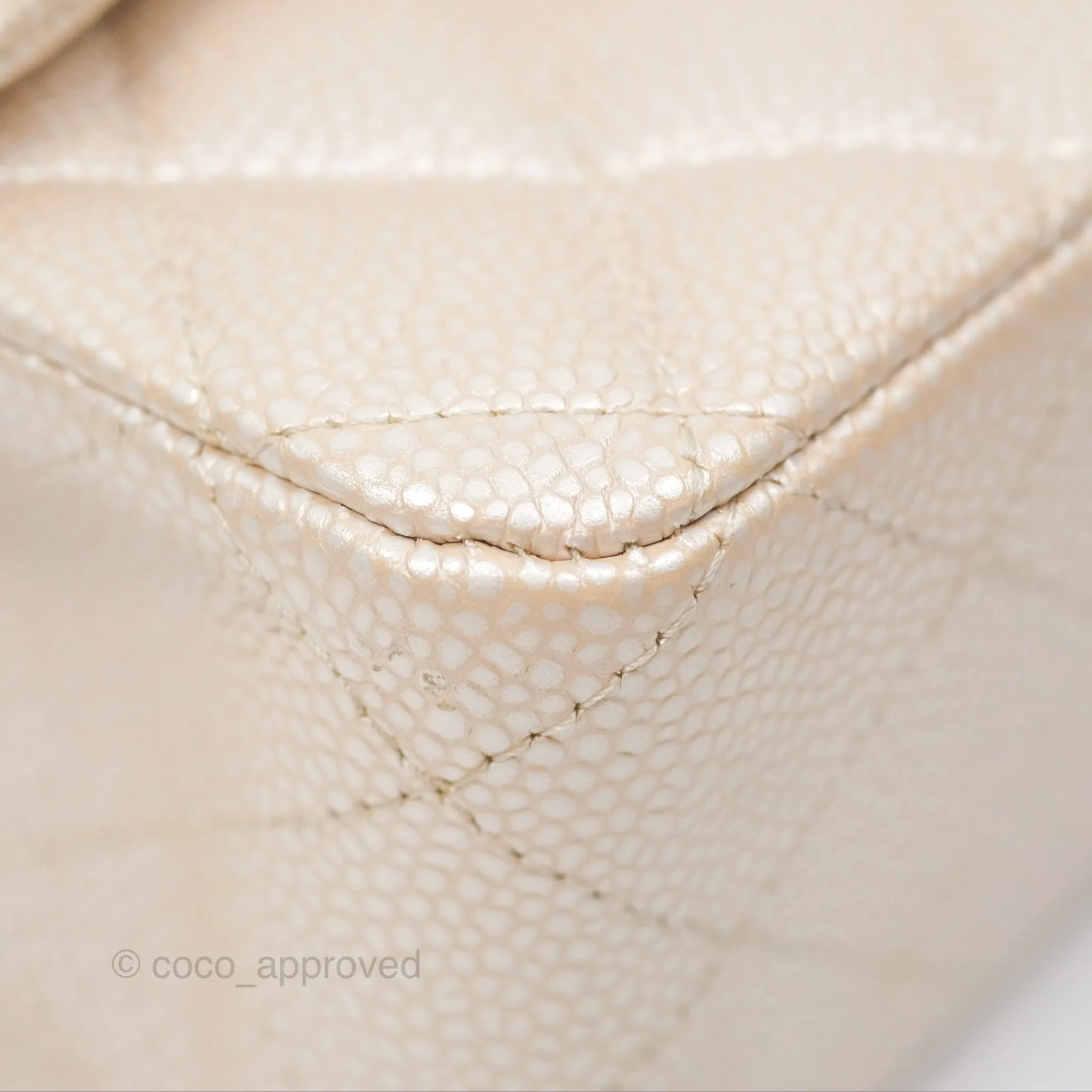 Chanel Classic M/L Medium Flap Quilted Pearly Ivory Beige Caviar Matte Gold Hardware 12P