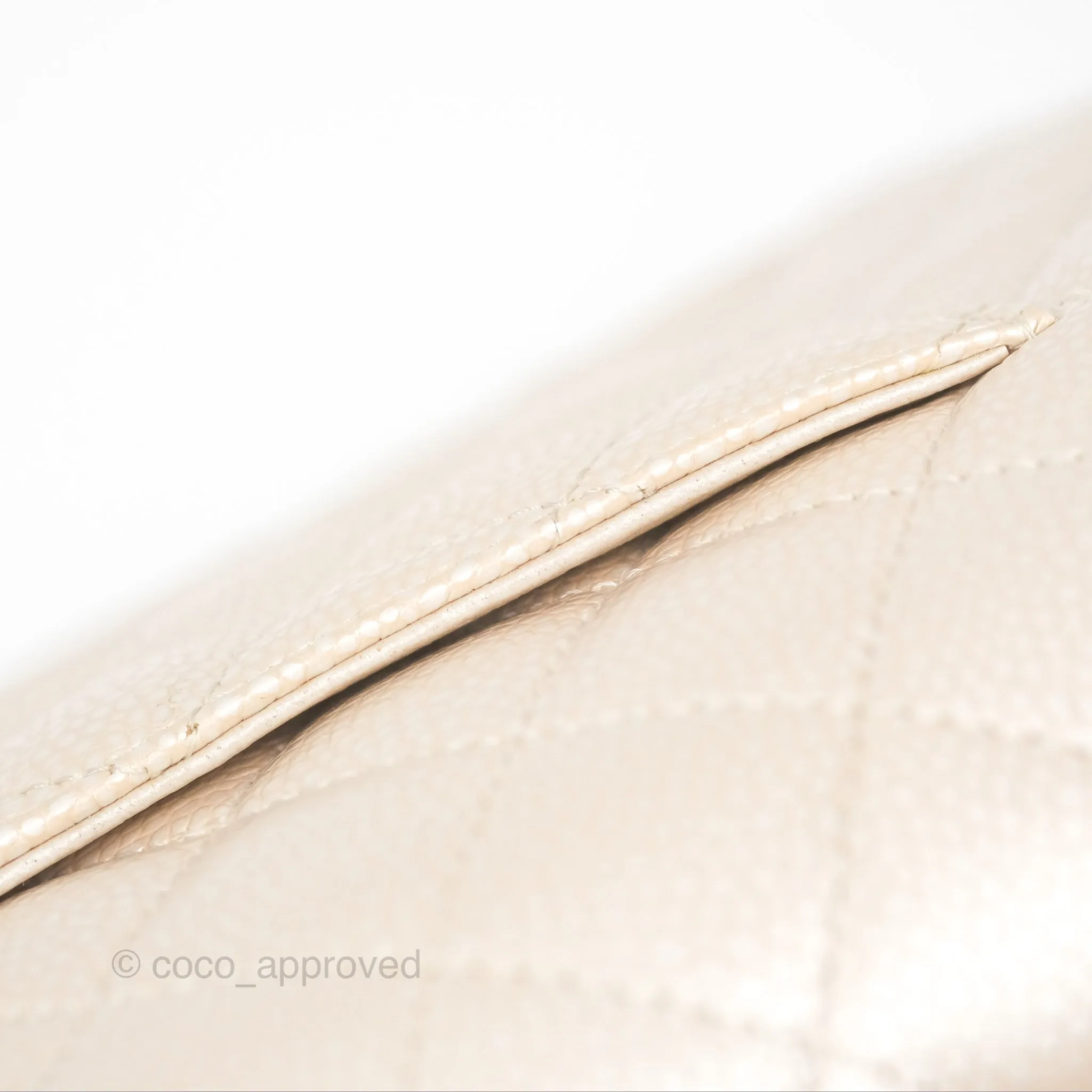 Chanel Classic M/L Medium Flap Quilted Pearly Ivory Beige Caviar Matte Gold Hardware 12P