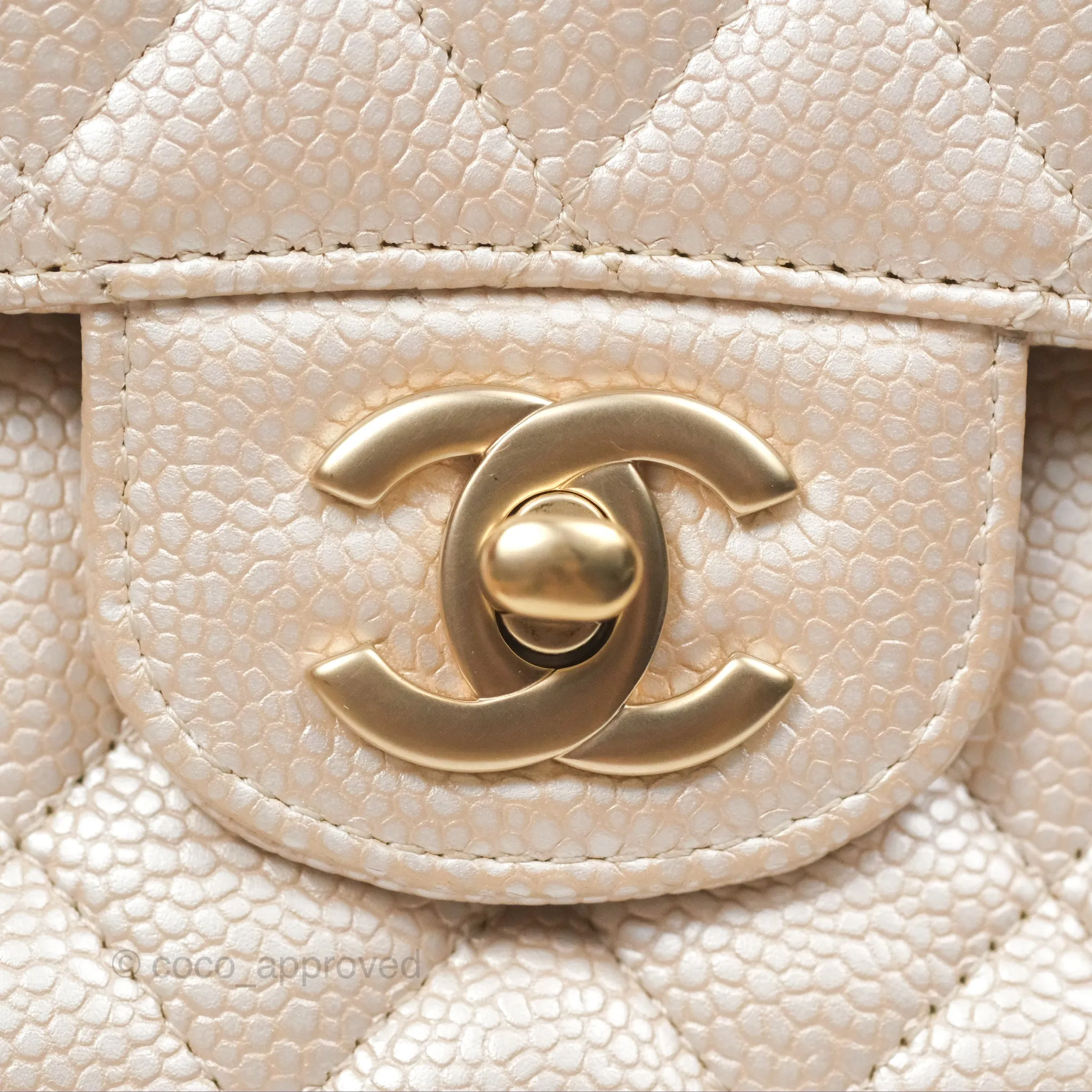 Chanel Classic M/L Medium Flap Quilted Pearly Ivory Beige Caviar Matte Gold Hardware 12P