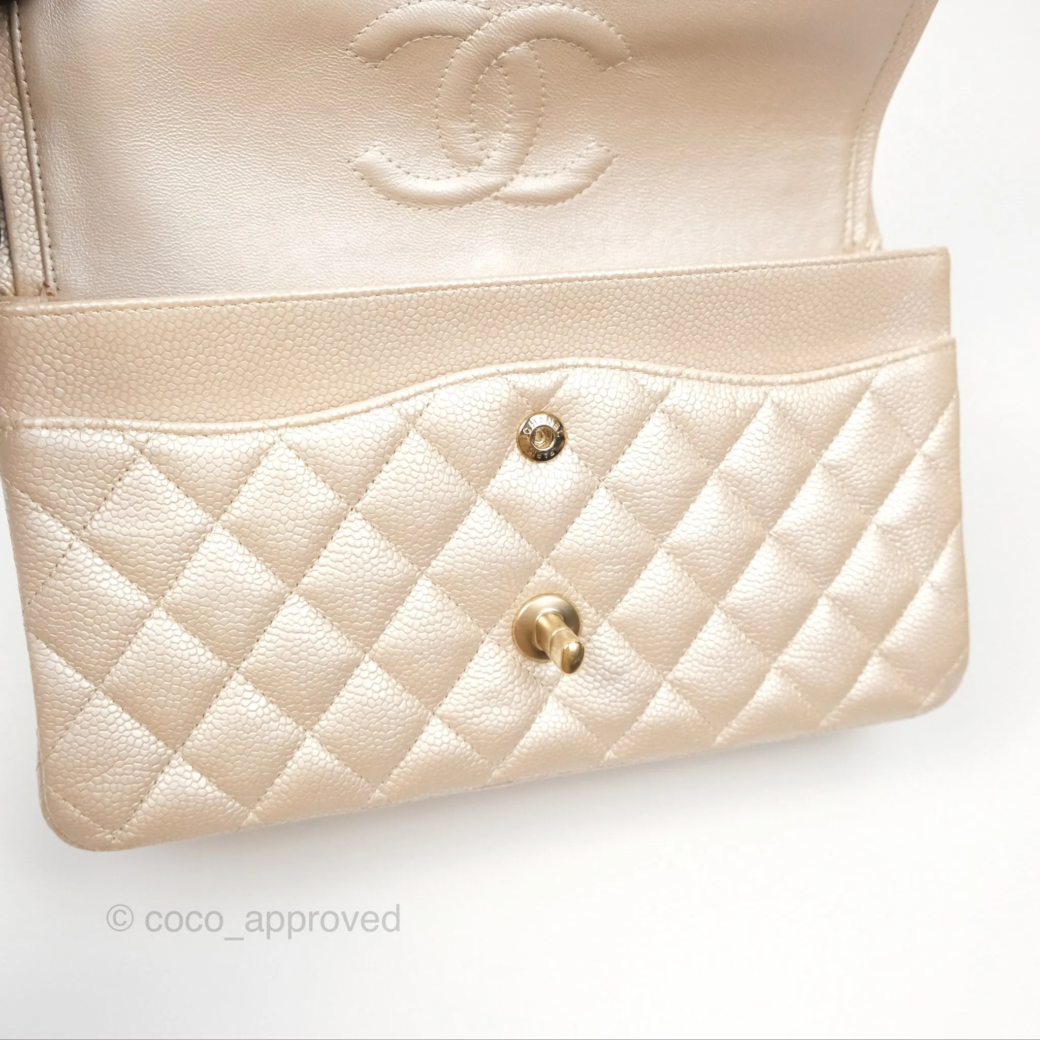 Chanel Classic M/L Medium Flap Quilted Pearly Ivory Beige Caviar Matte Gold Hardware 12P