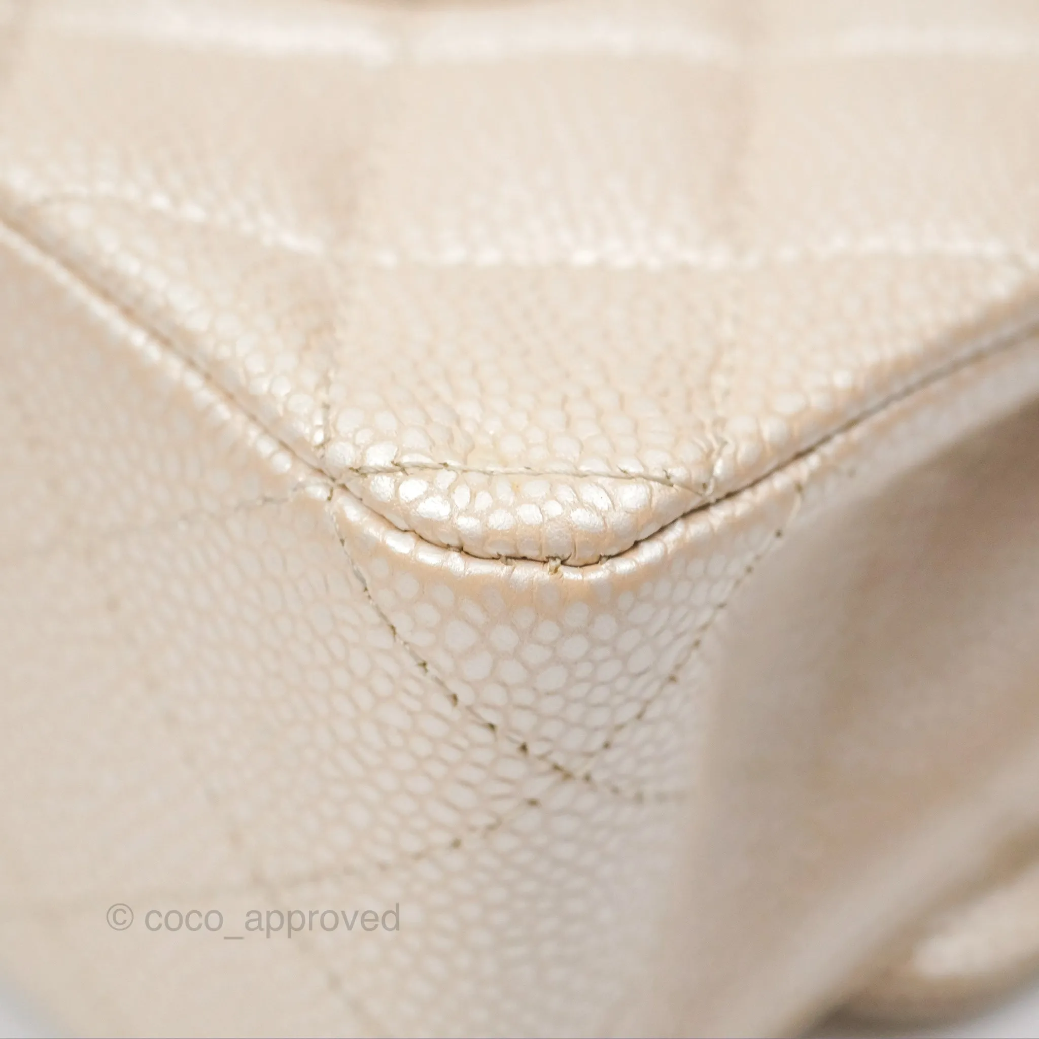 Chanel Classic M/L Medium Flap Quilted Pearly Ivory Beige Caviar Matte Gold Hardware 12P