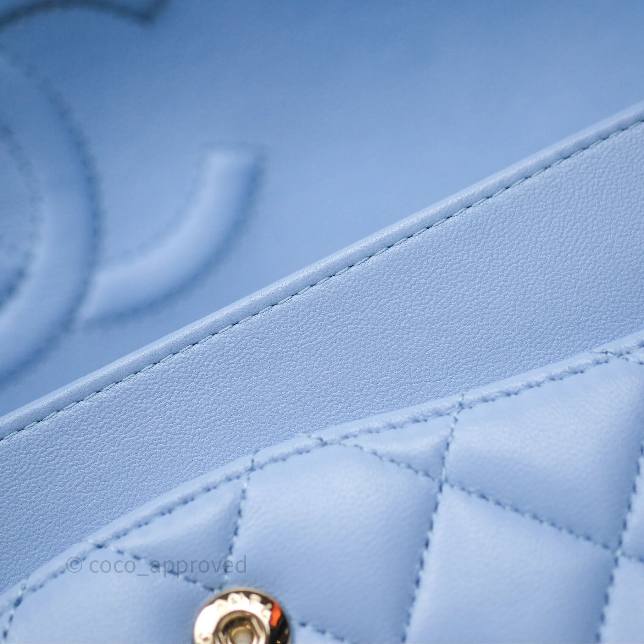 Chanel Classic M/L Medium Flap Quilted Sky Blue Lambskin Gold Hardware