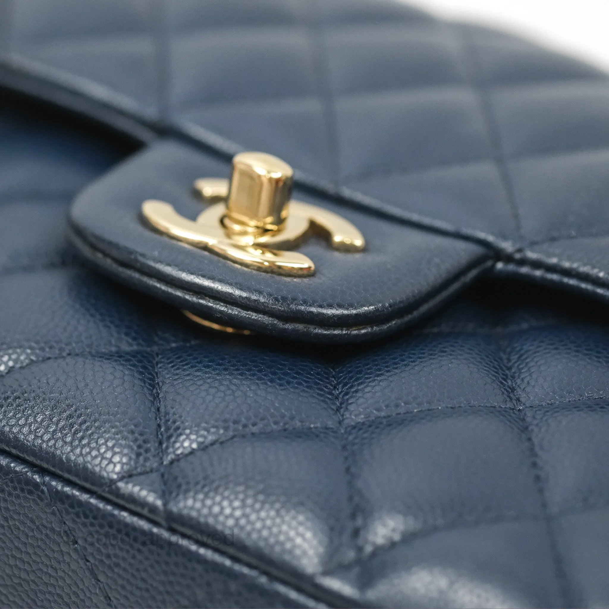 Chanel M/L Medium Classic Flap Quilted Navy Caviar Gold Hardware
