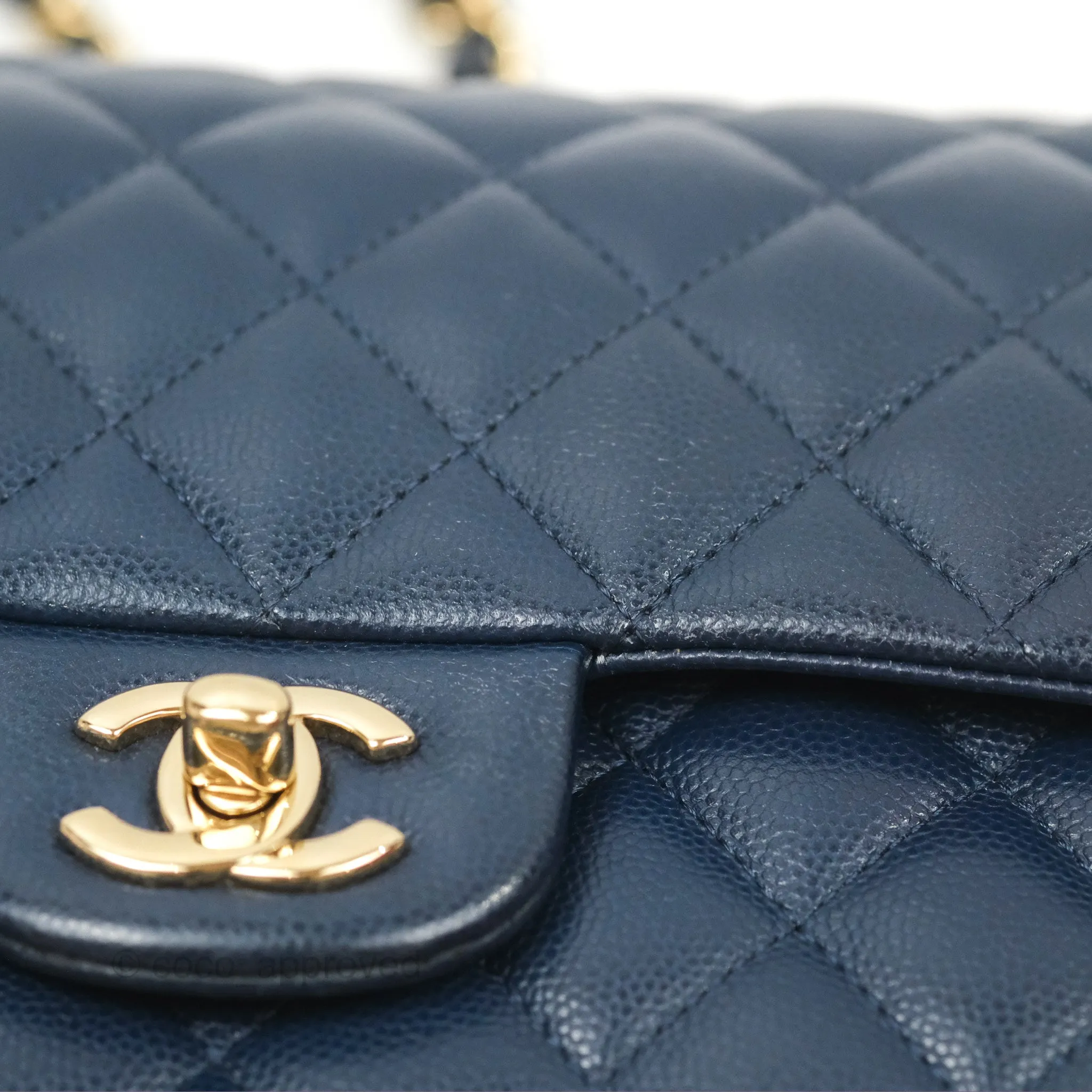 Chanel M/L Medium Classic Flap Quilted Navy Caviar Gold Hardware