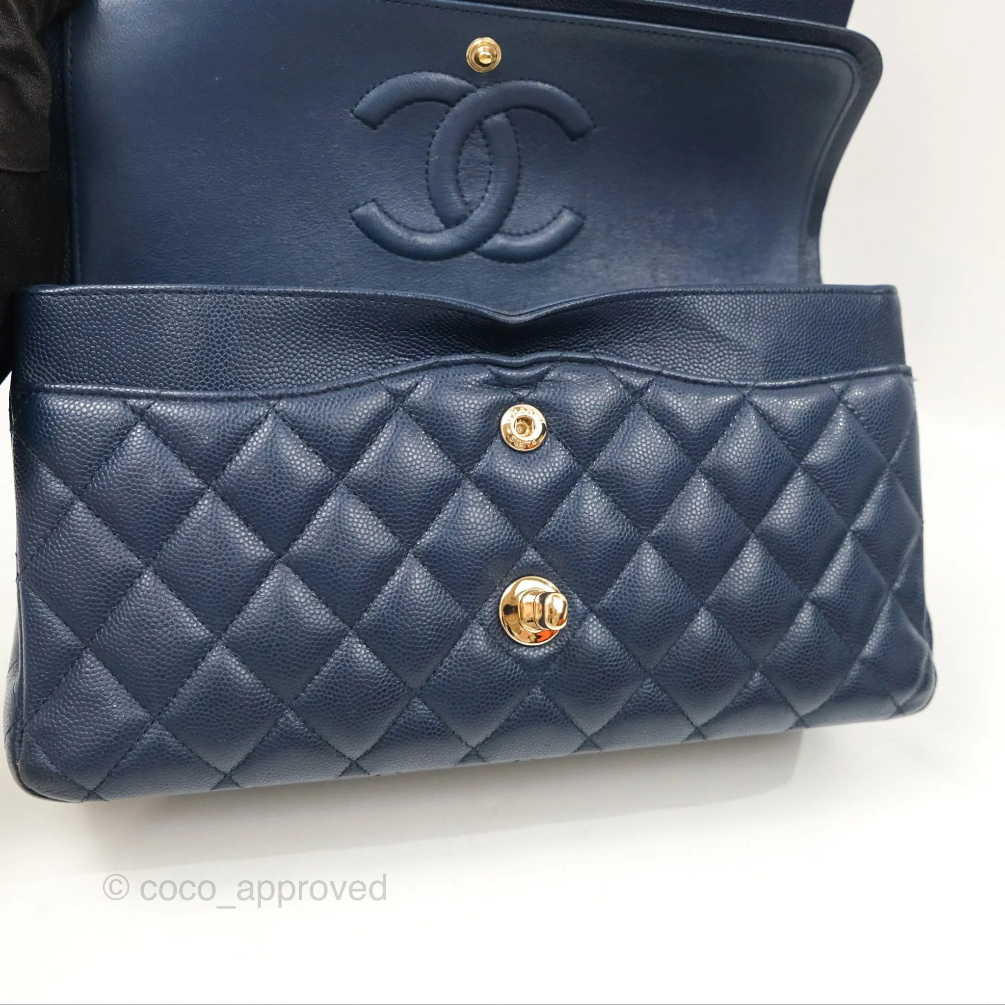 Chanel M/L Medium Classic Flap Quilted Navy Caviar Gold Hardware