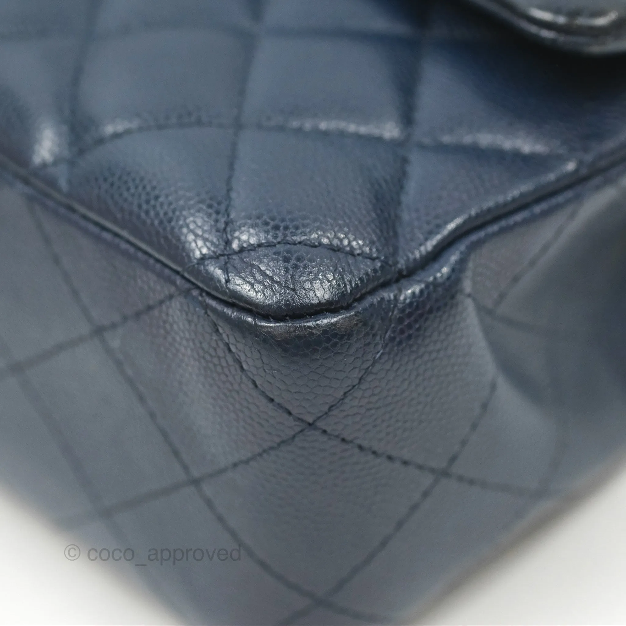 Chanel M/L Medium Classic Flap Quilted Navy Caviar Gold Hardware