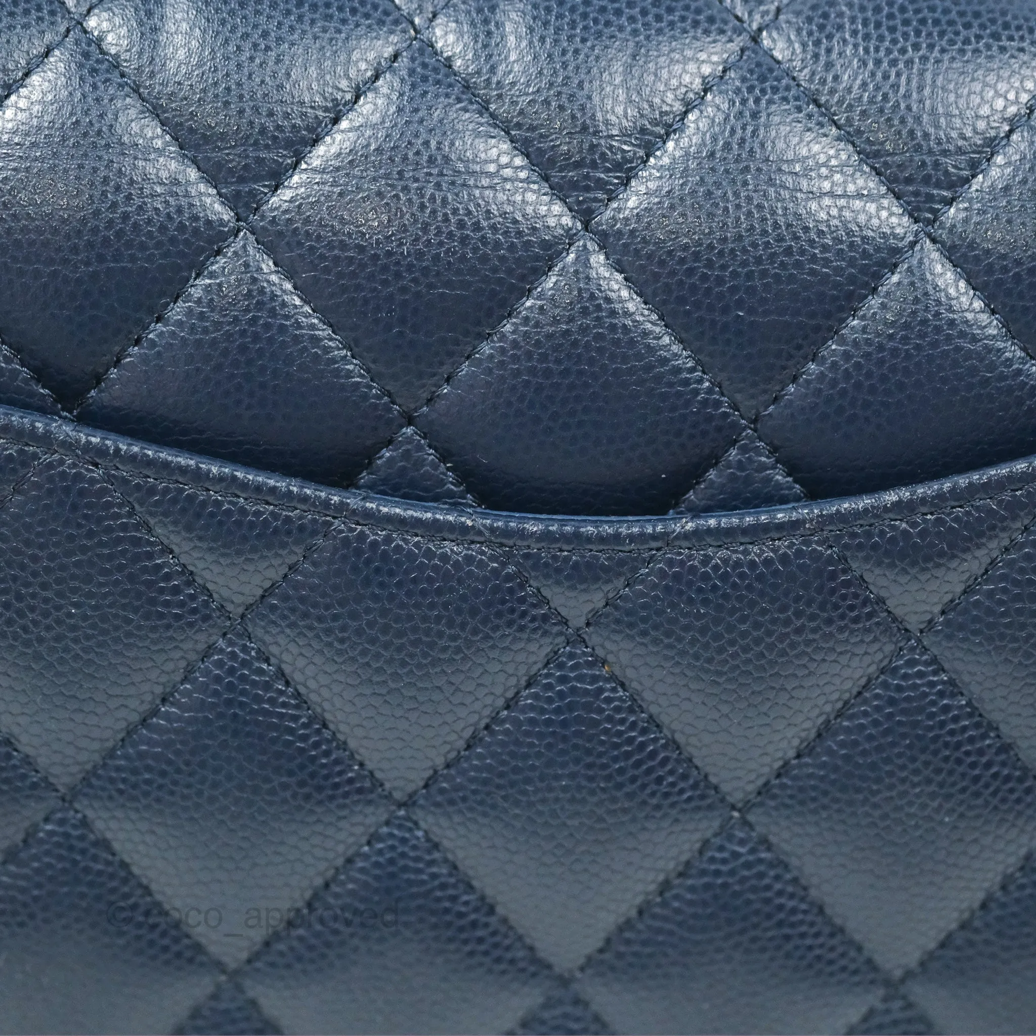 Chanel M/L Medium Classic Flap Quilted Navy Caviar Gold Hardware