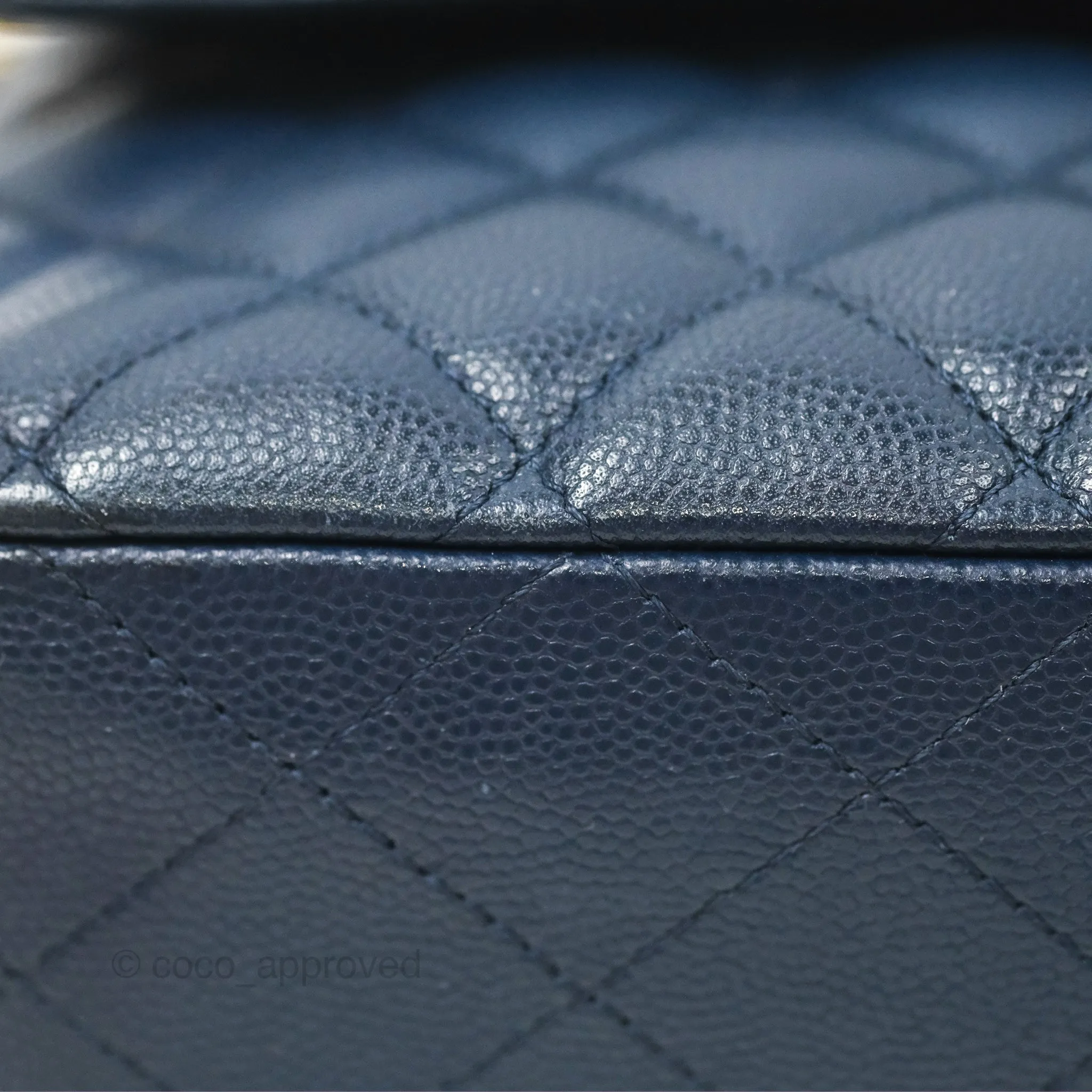 Chanel M/L Medium Classic Flap Quilted Navy Caviar Gold Hardware