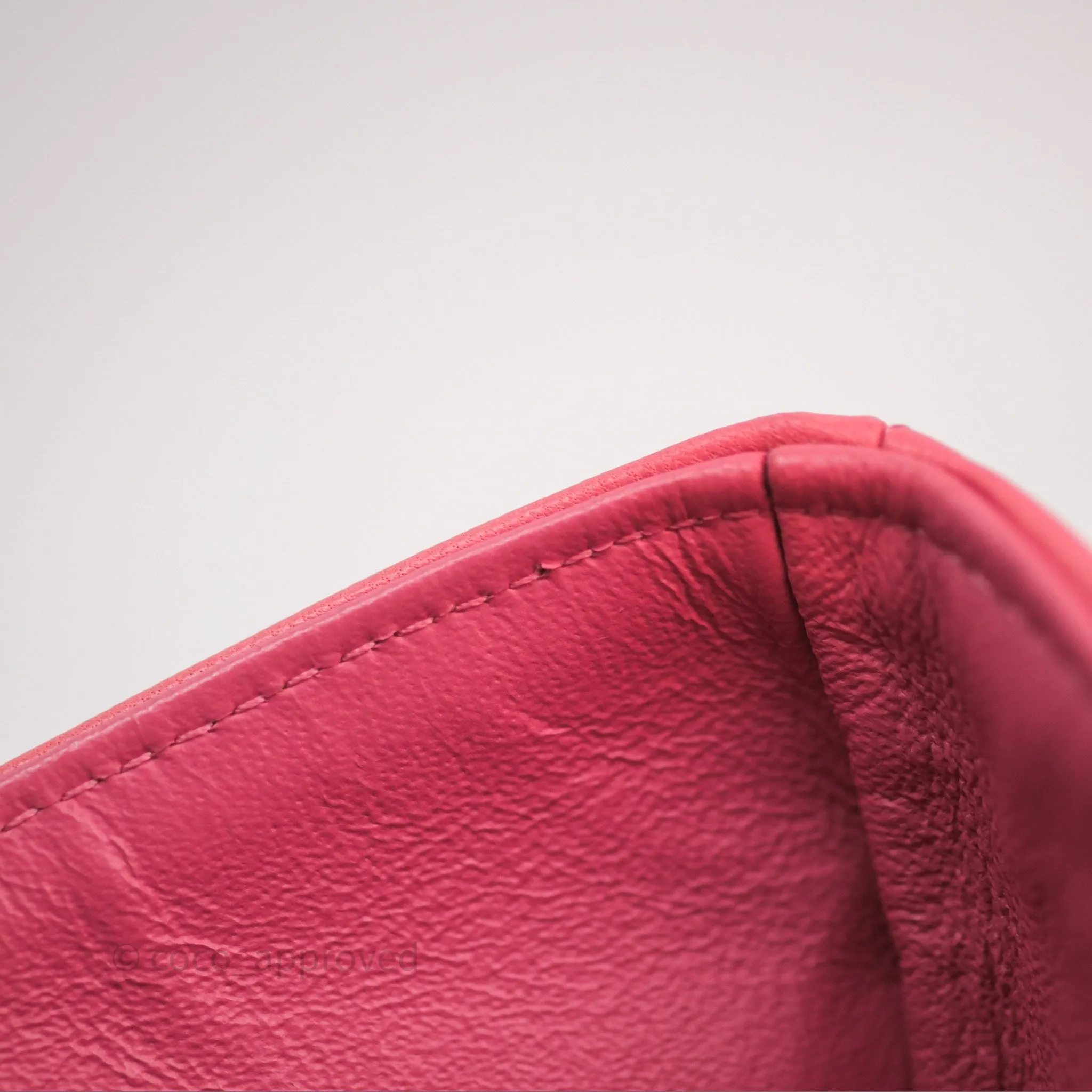 Chanel M/L Medium Flap Bag Valentine Limited Edition Pink Lambskin Gold Hardware