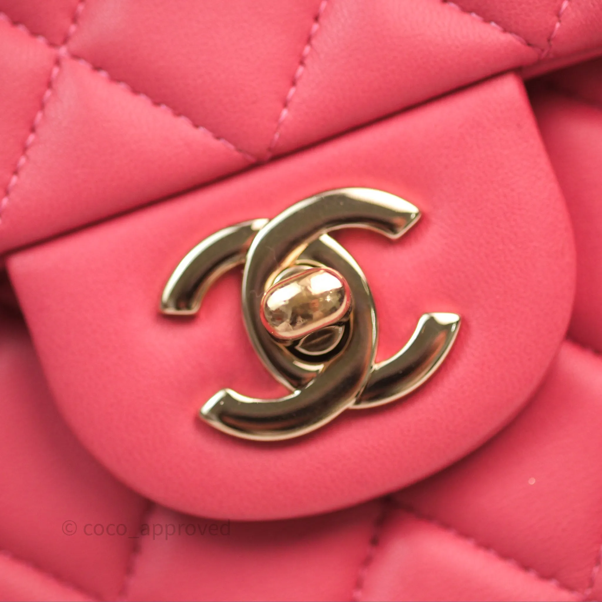Chanel M/L Medium Flap Bag Valentine Limited Edition Pink Lambskin Gold Hardware